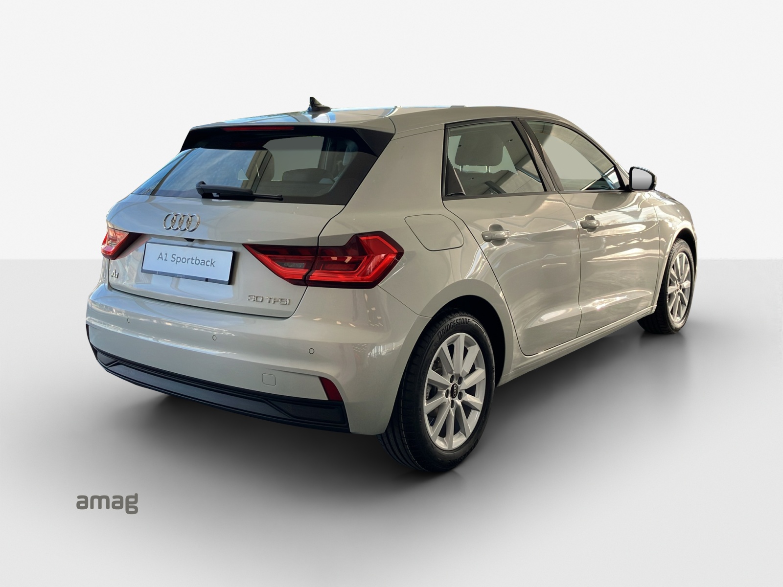 AUDI A1 Sportback 30 TFSI Attraction S-tronic-image-4