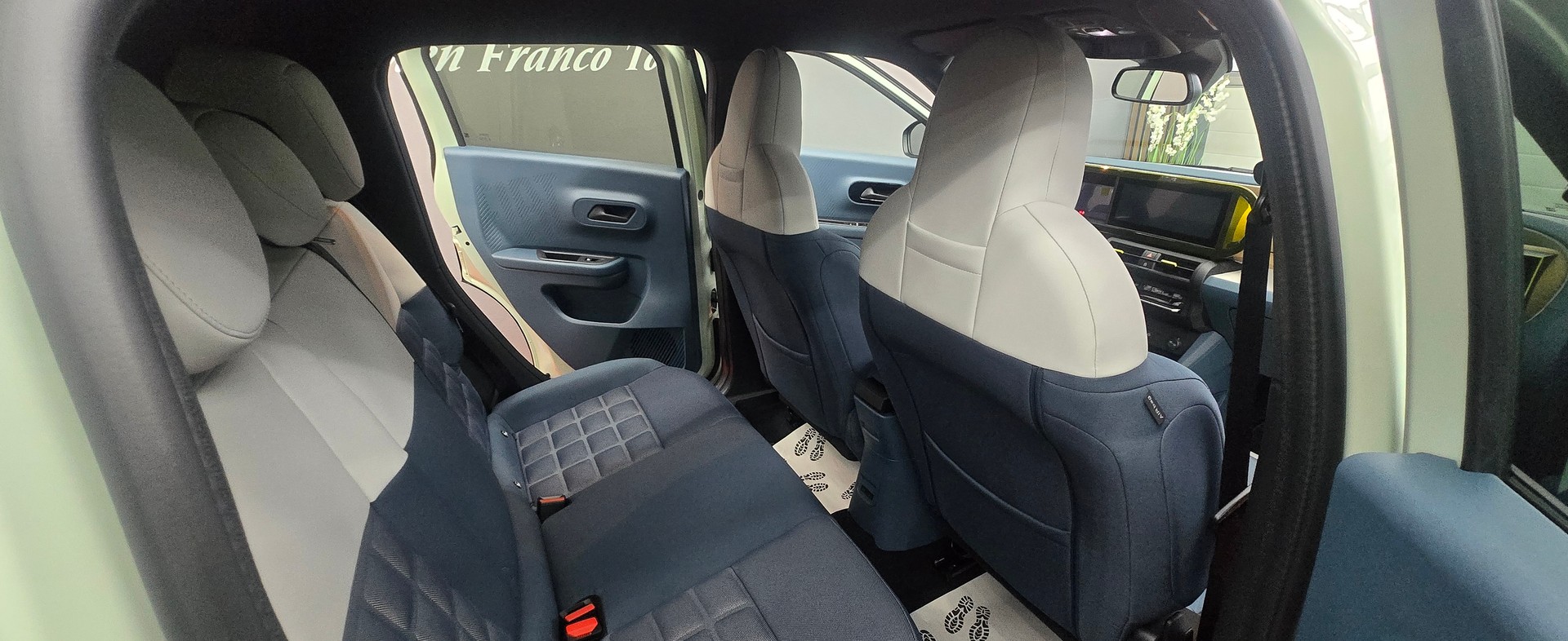 FIAT Grande Panda MHEV La Prima-image-17