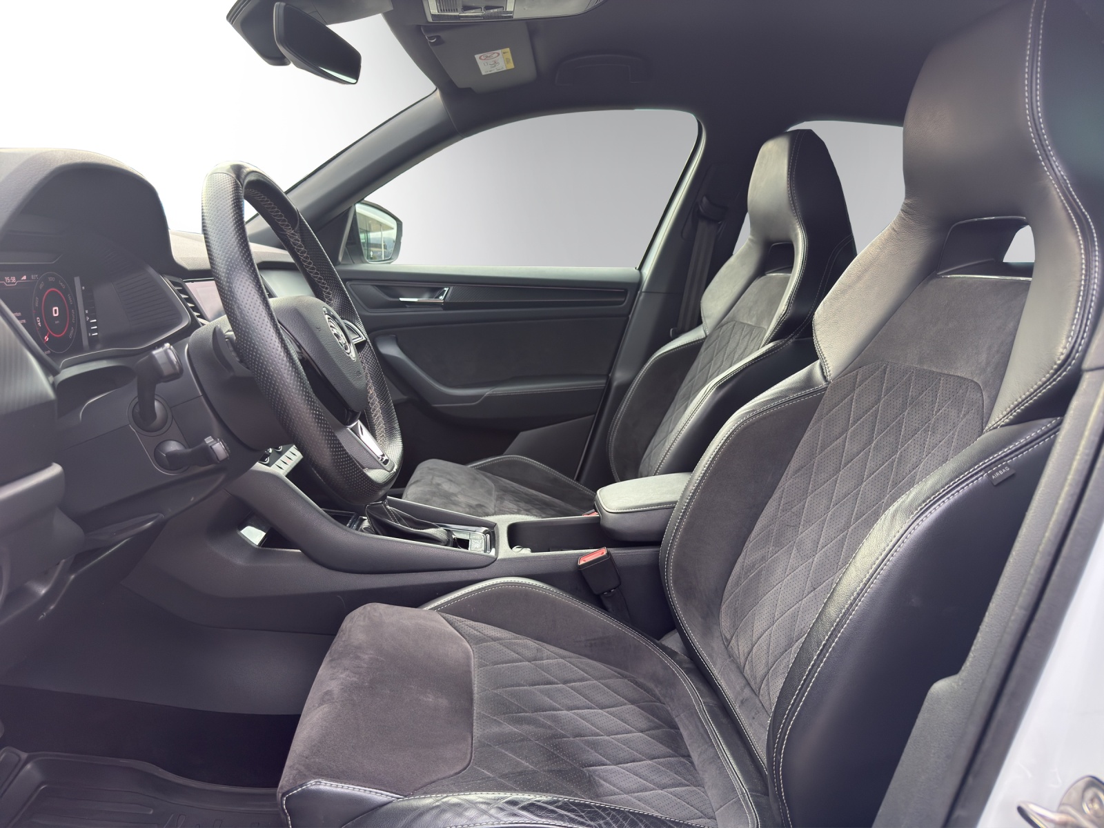 SKODA Kodiaq 2.0 TSI Sport Line-image-7