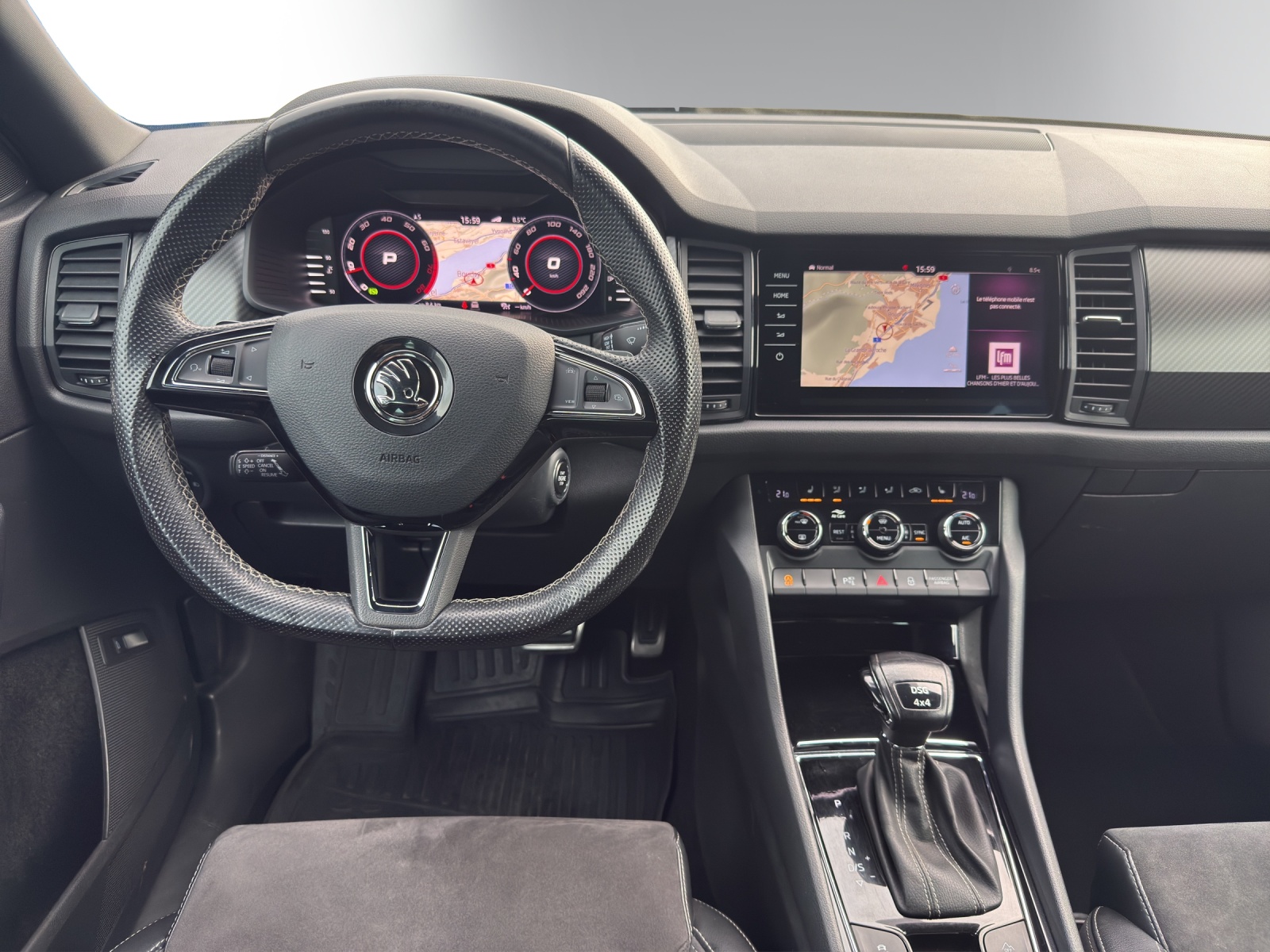 SKODA Kodiaq 2.0 TSI Sport Line-image-11