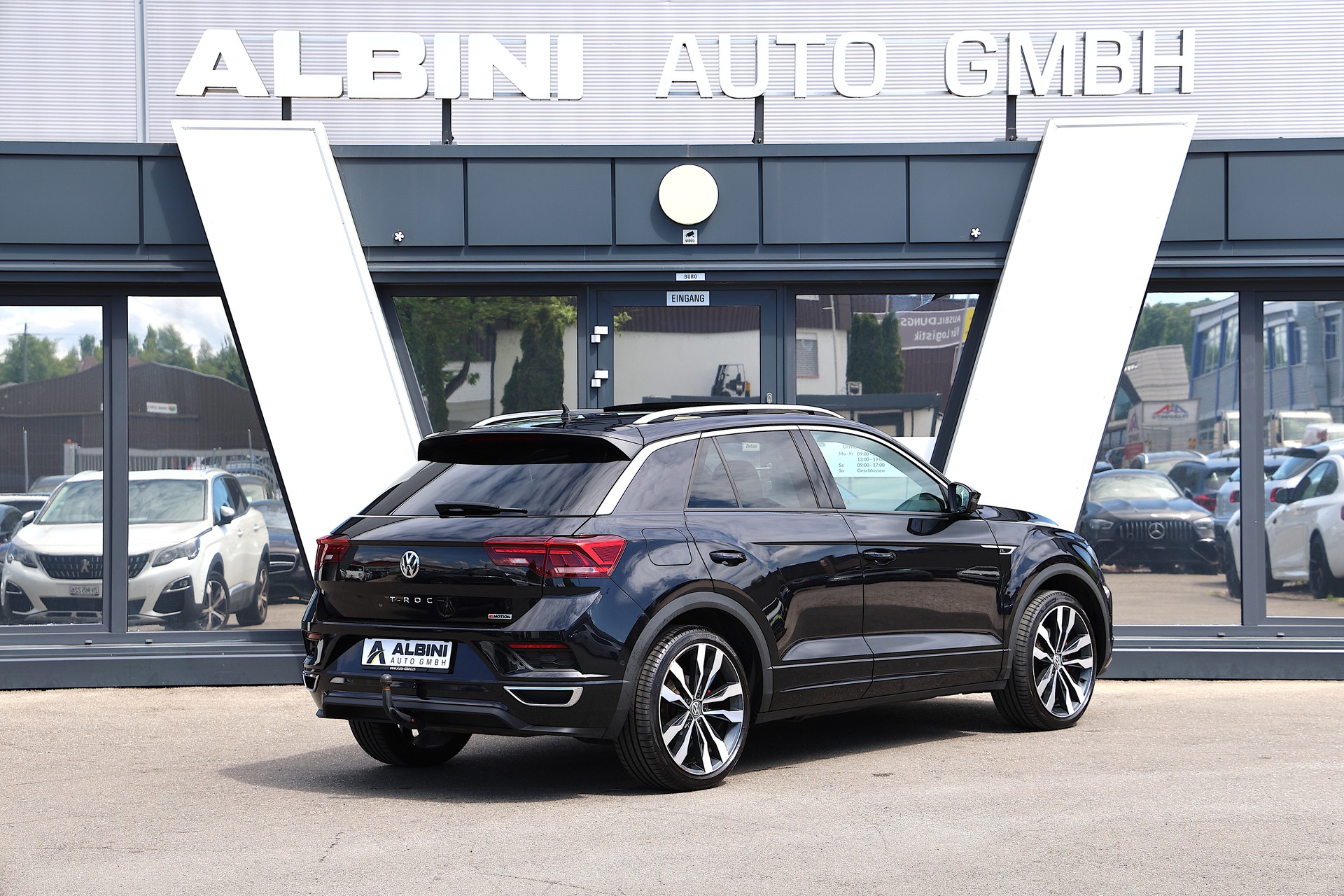 VW T-Roc 2.0 TSI R-Line Sport DSG 4Motion-image-3