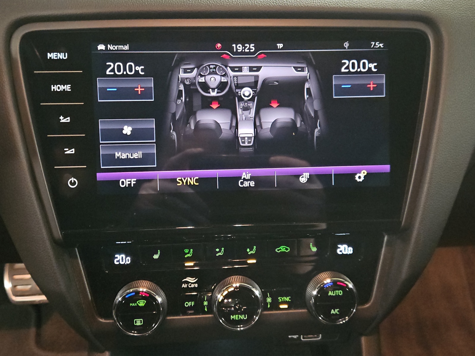 SKODA Octavia Combi 2.0 TDI RS Final Edition 4x4 DSG-image-15