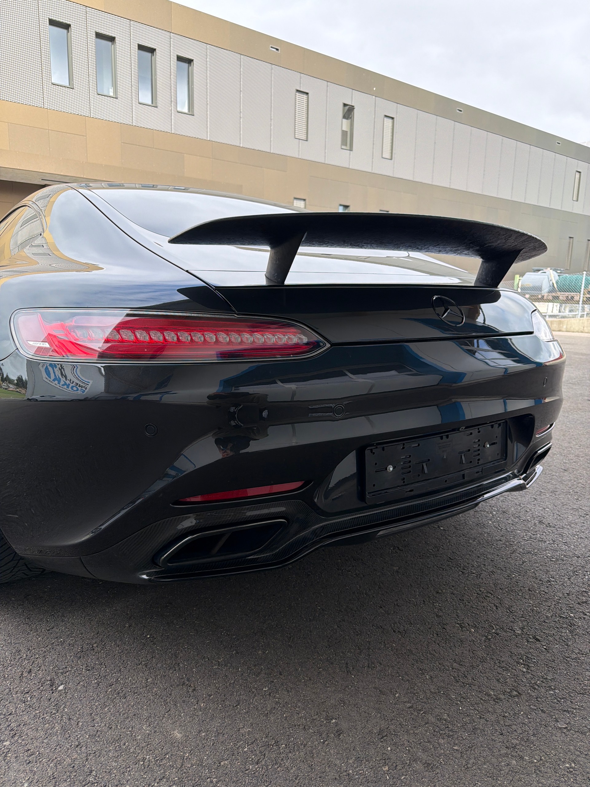 MERCEDES-BENZ AMG GT S -CH Fahrzeug- Unfallfrei - AMG Performance Sitze-image-5