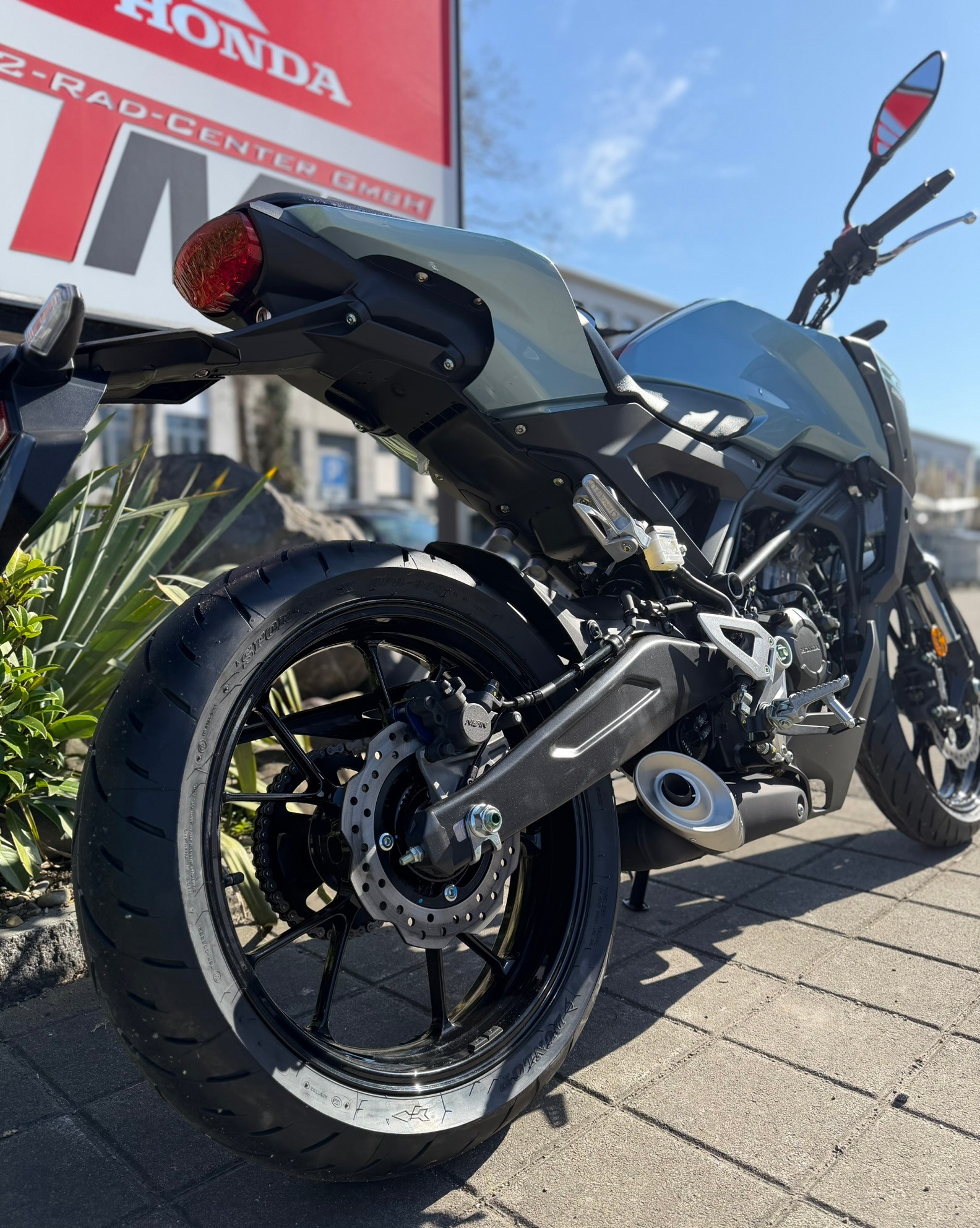 HONDA CB 125 R-image-9