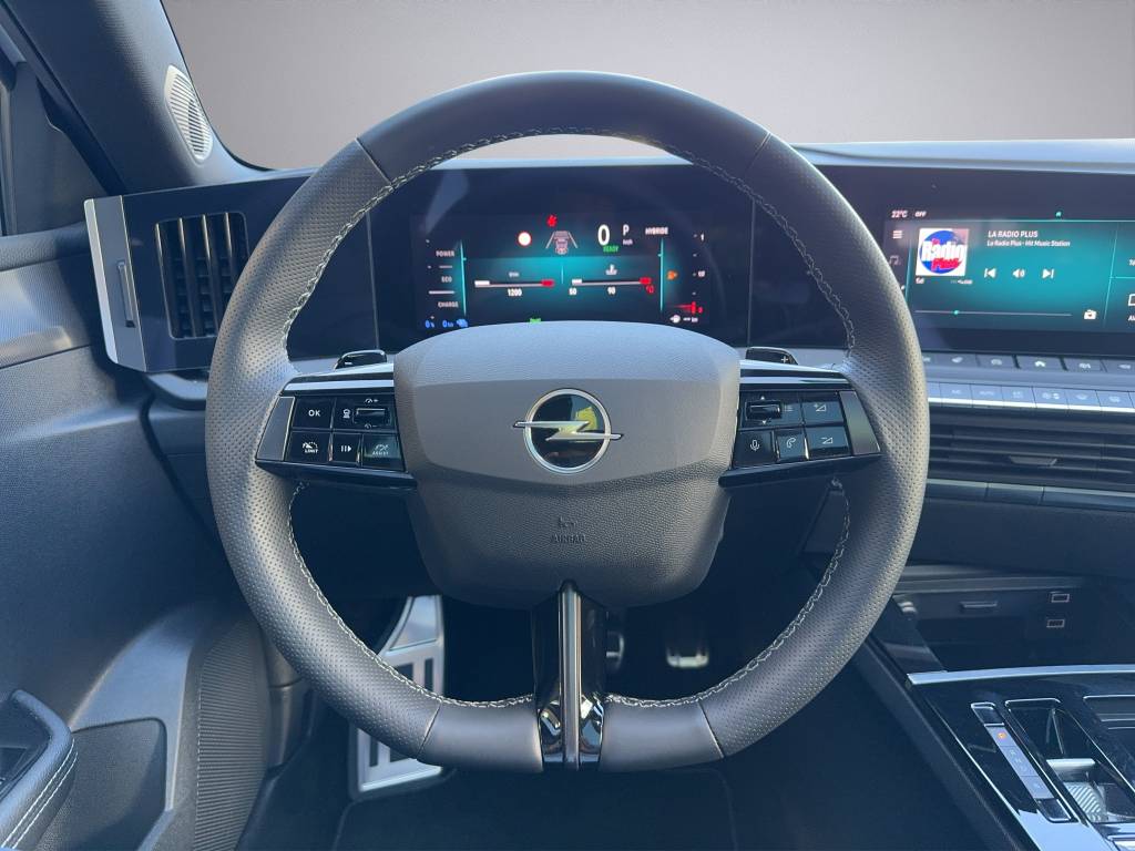 OPEL Astra 1.6 PHEV Turbo GSe A-image-14