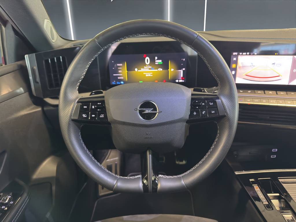 OPEL Astra 1.6 PHEV Turbo GSe A-image-14