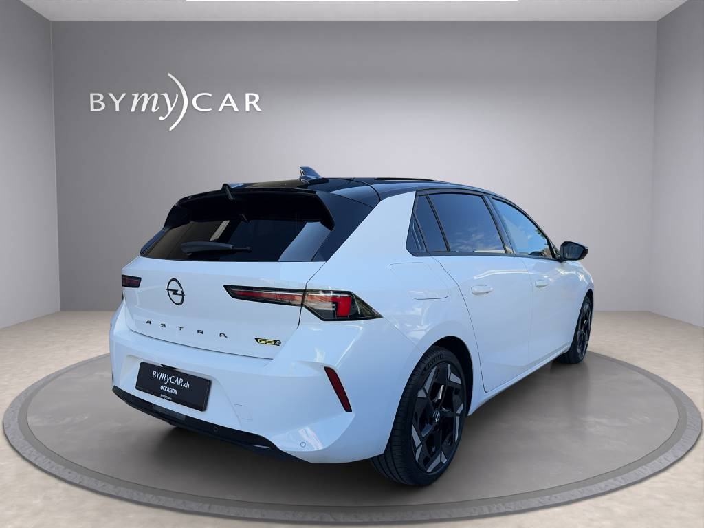 OPEL Astra 1.6 PHEV Turbo GSe A-image-4