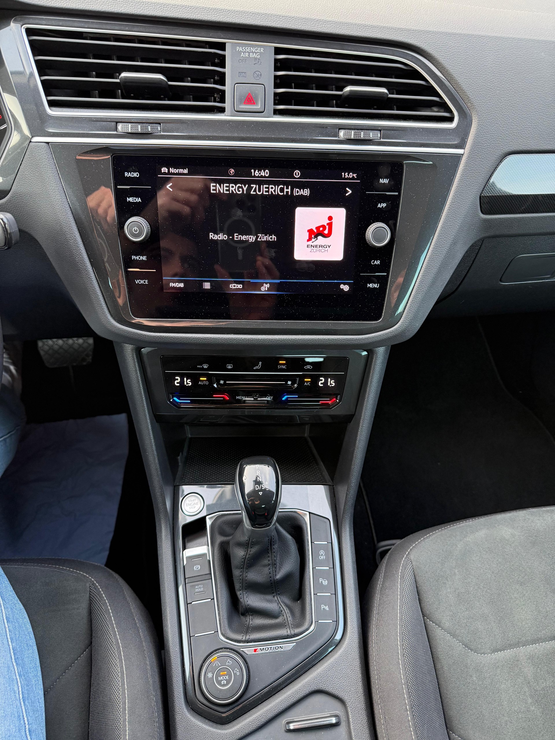 VW Tiguan 2.0 TDI SCR Elegance DSG-image-15