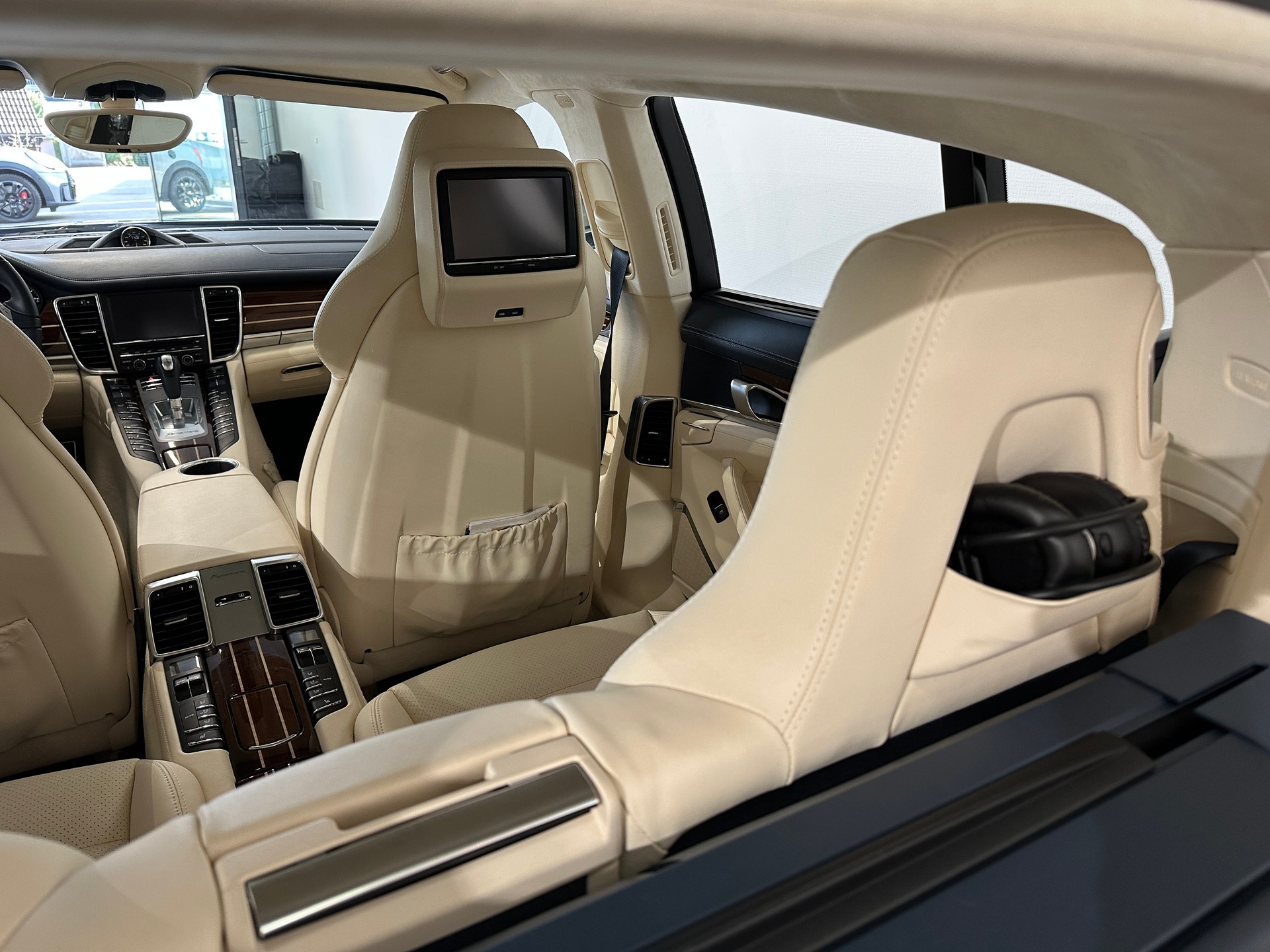 PORSCHE Panamera Turbo 4.8 PDK-image-22