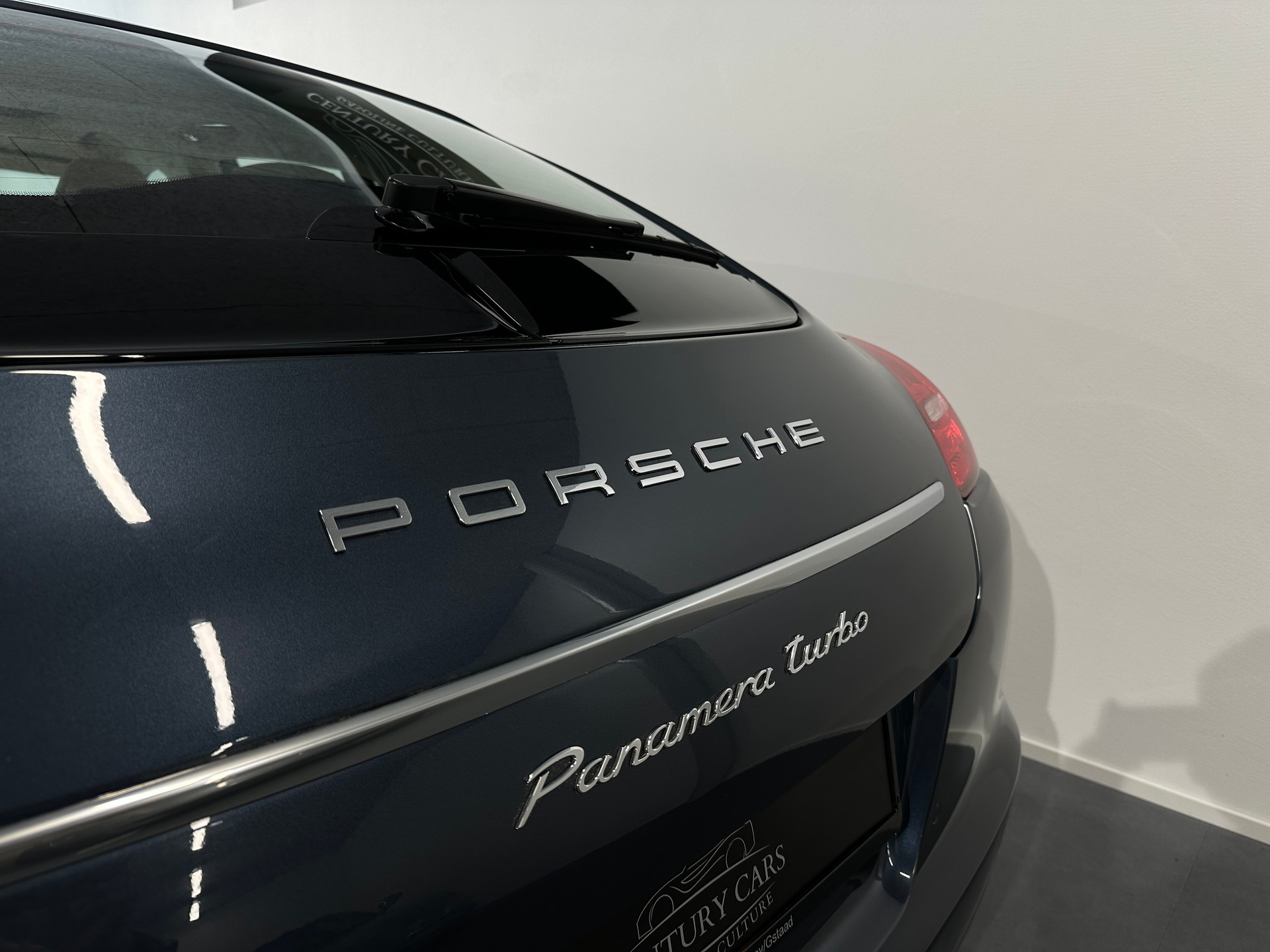 PORSCHE Panamera Turbo 4.8 PDK-image-11