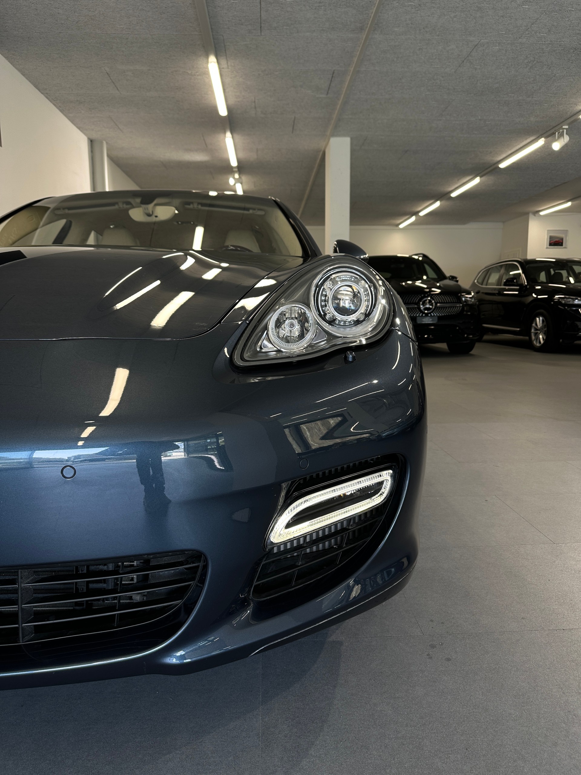 PORSCHE Panamera Turbo 4.8 PDK-image-6