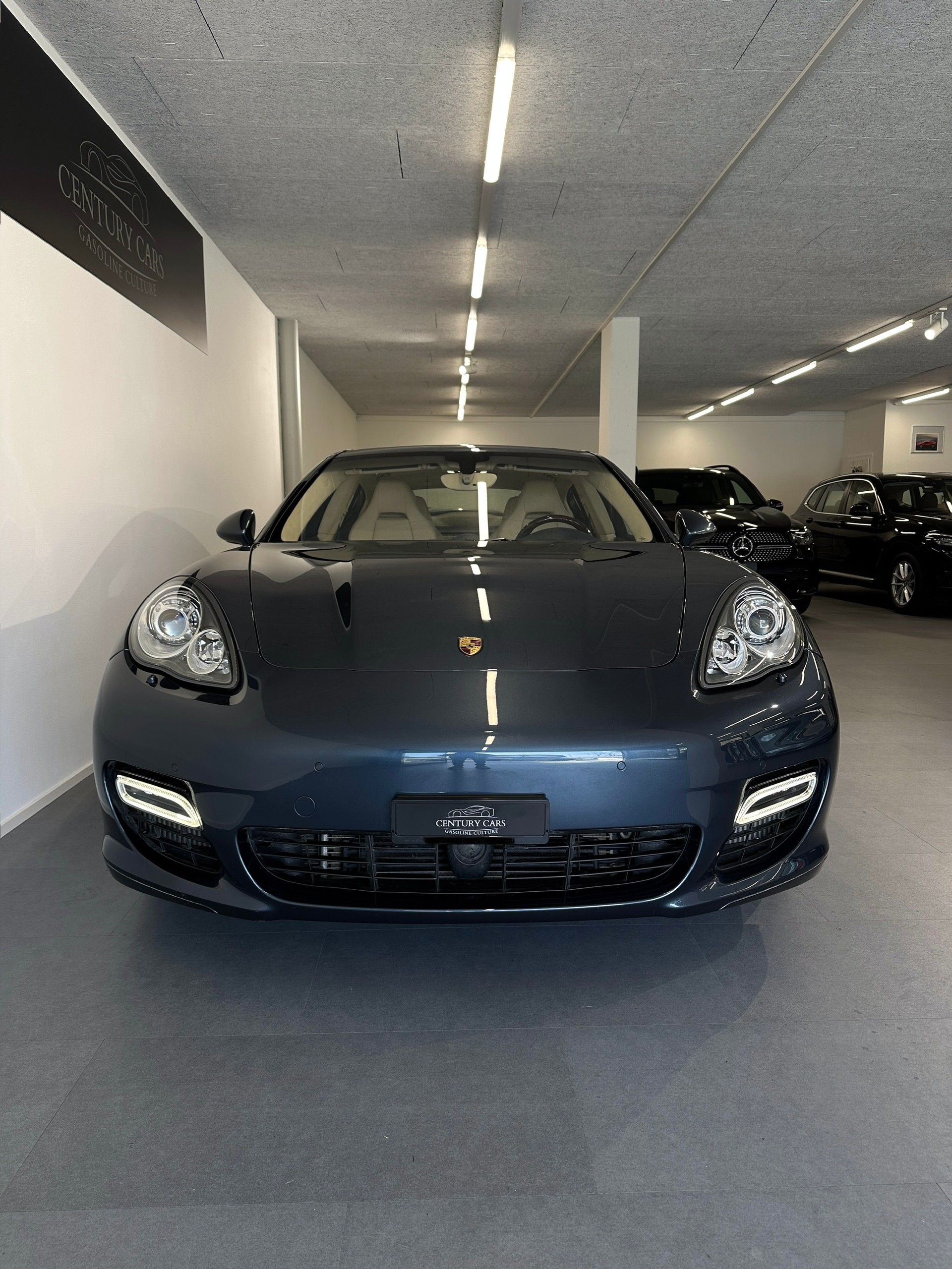 PORSCHE Panamera Turbo 4.8 PDK-image-4