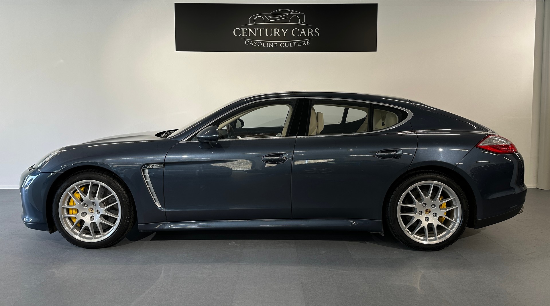 PORSCHE Panamera Turbo 4.8 PDK