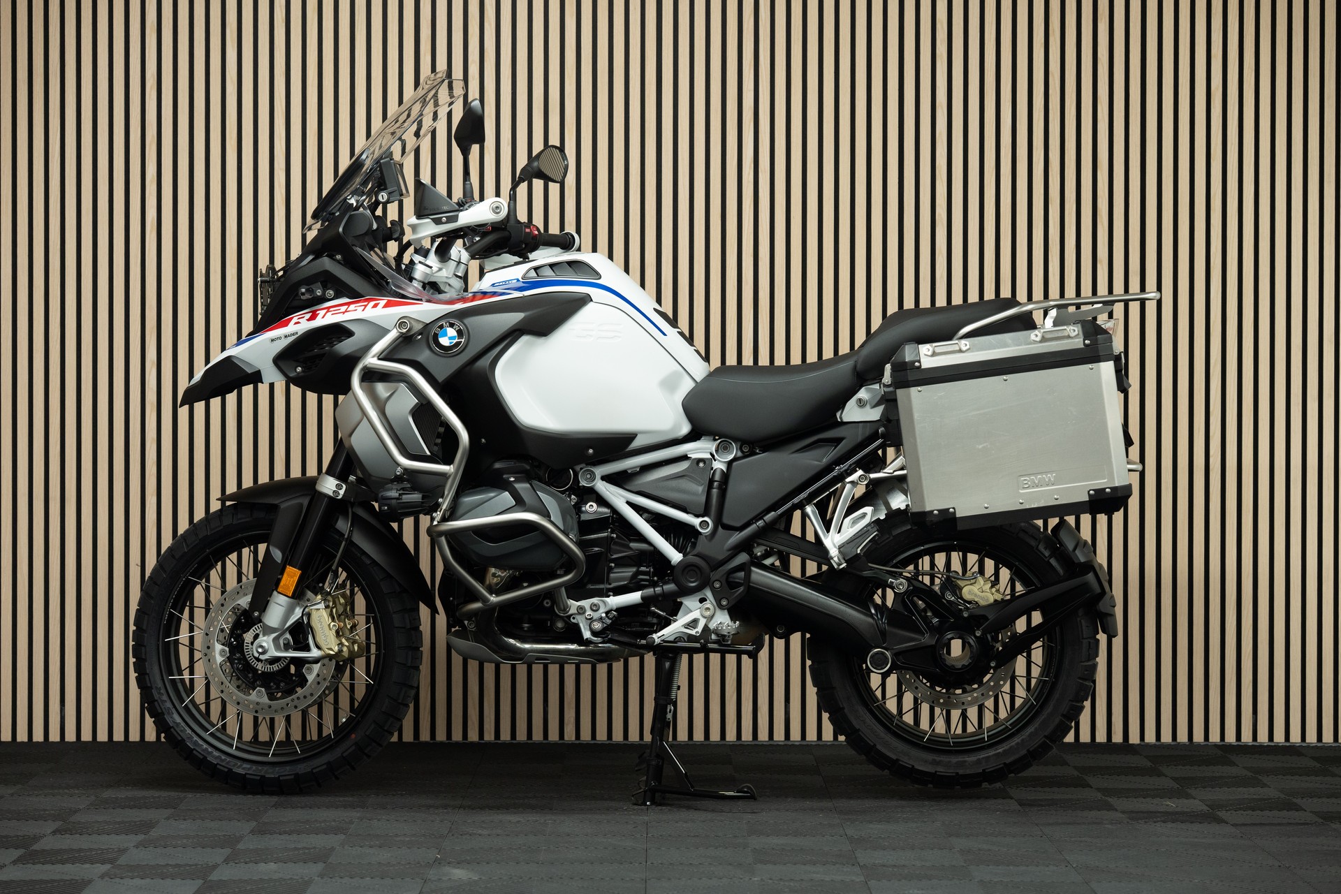 BMW R 1250 GS Adventure-showroom-element-1