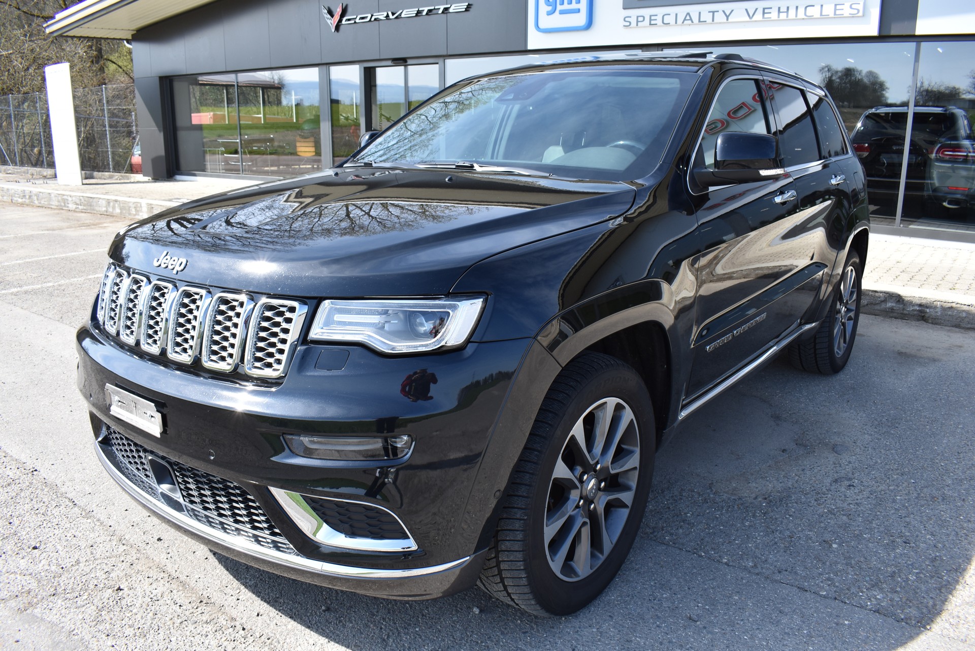 JEEP Grand Cherokee 3.0 CRD Summit Automatic-image-2