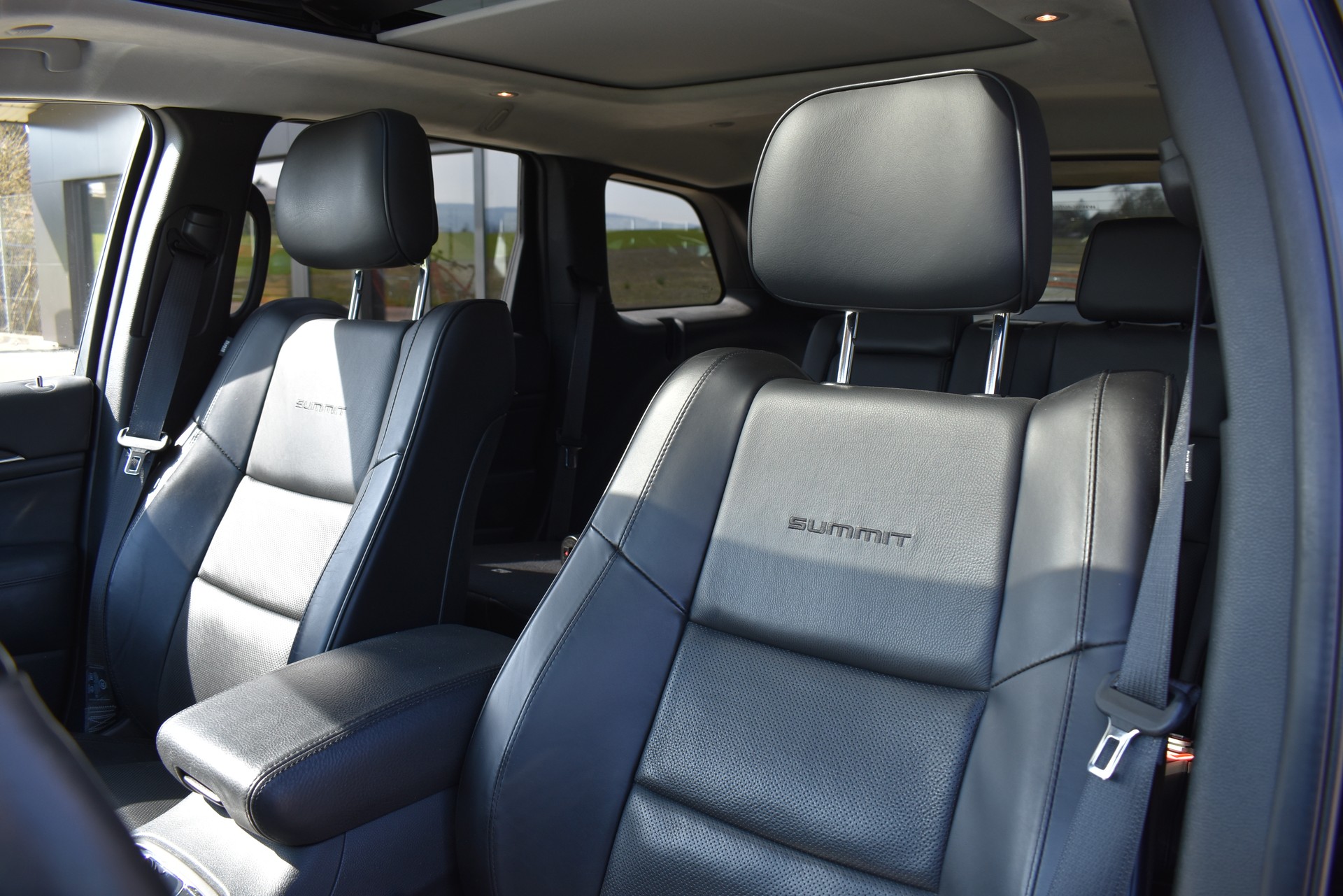 JEEP Grand Cherokee 3.0 CRD Summit Automatic-image-12
