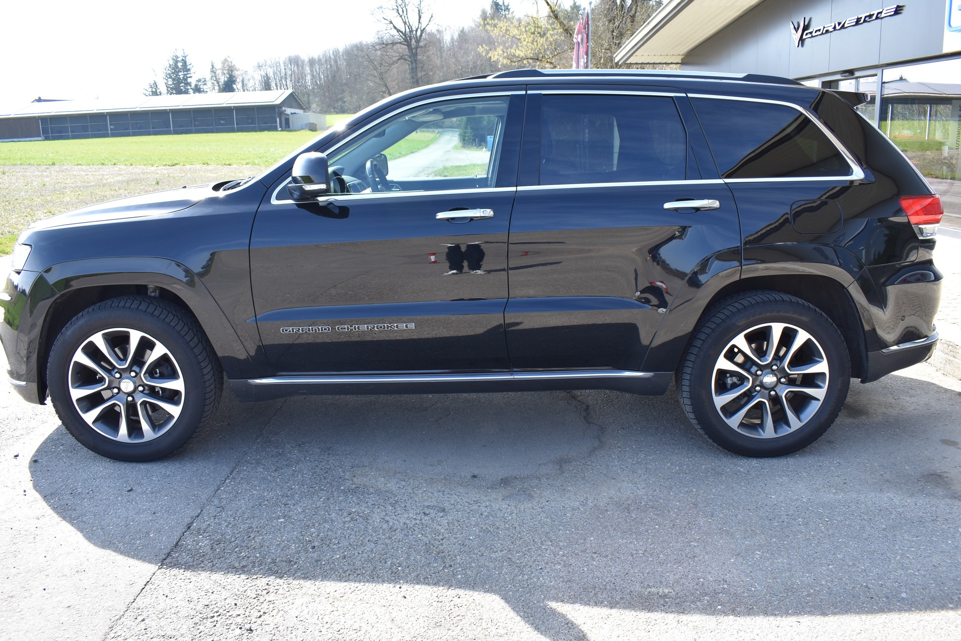 JEEP Grand Cherokee 3.0 CRD Summit Automatic-image-1