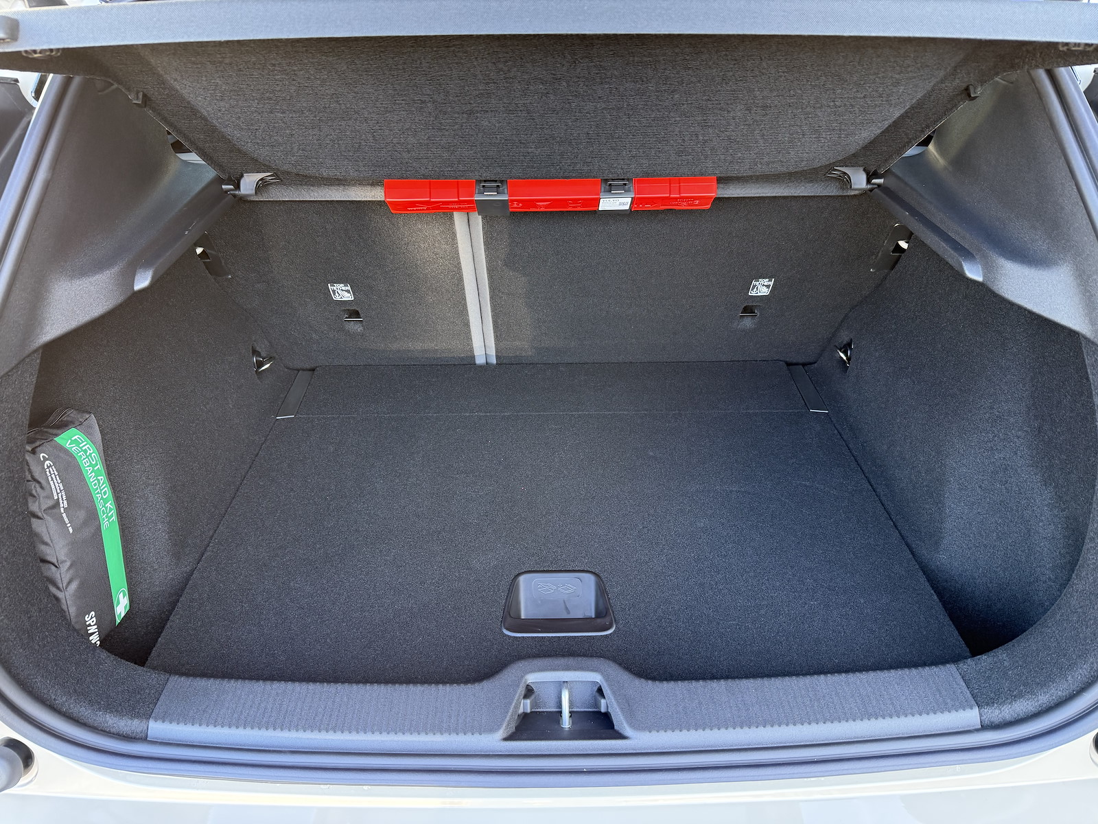 VOLVO EX 30 CC E60 Twin Performance AWD-image-12
