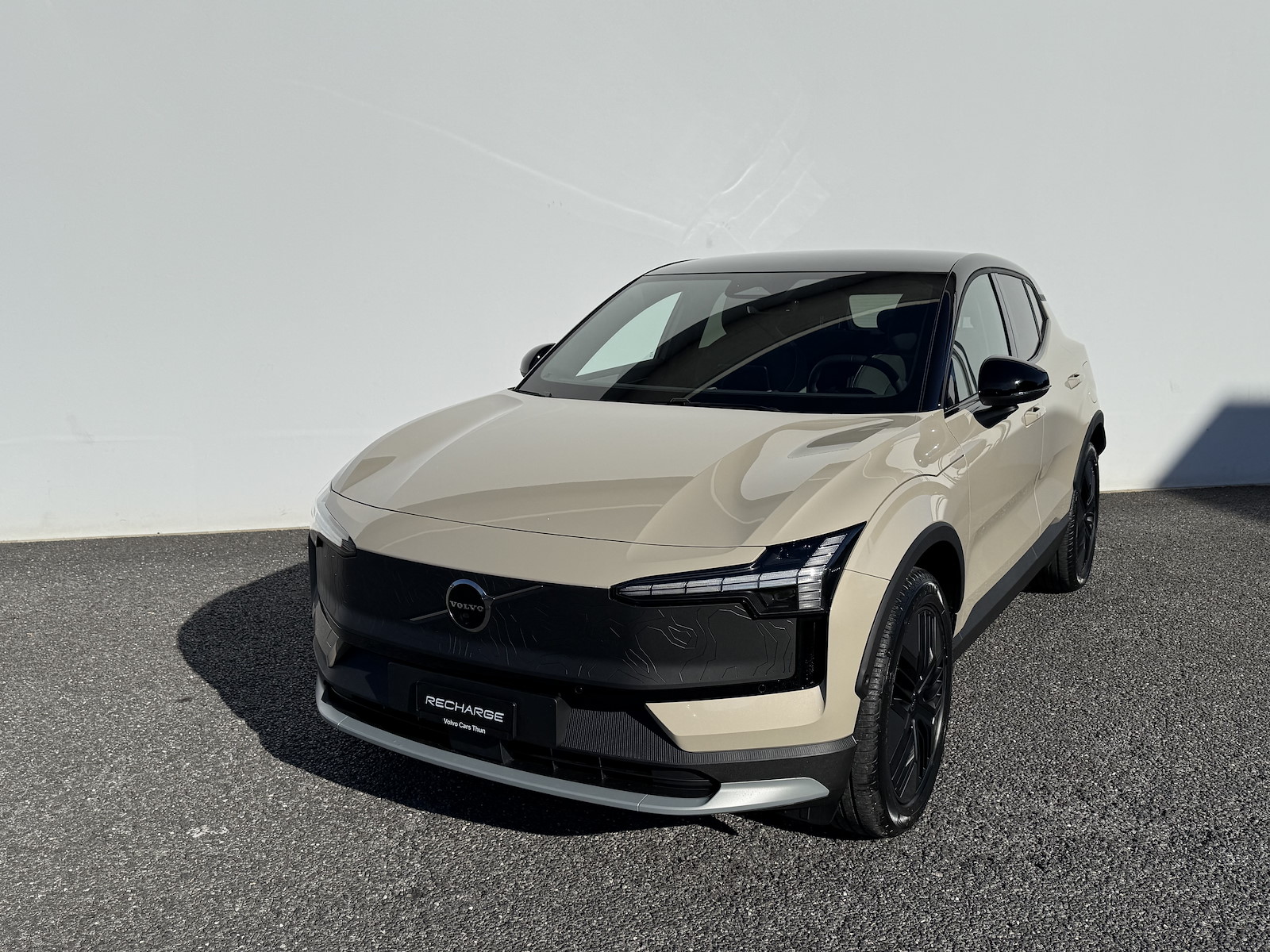 VOLVO EX 30 CC E60 Twin Performance AWD-image-1