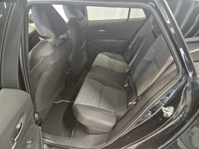 TOYOTA Corolla 2.0 HSD Swiss Edition e- CVT-showroom-element-3
