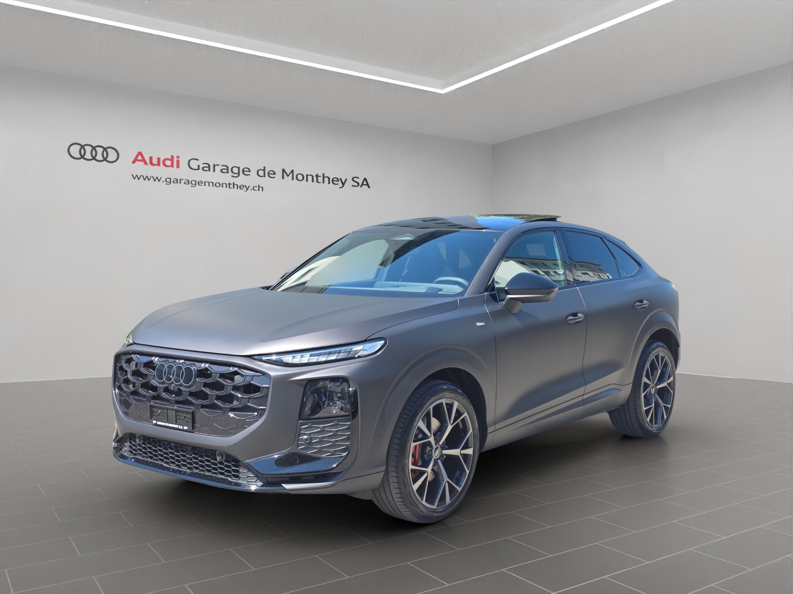 AUDI Q3 Sportback TFSI quattro 195 kW S tronic-image-0