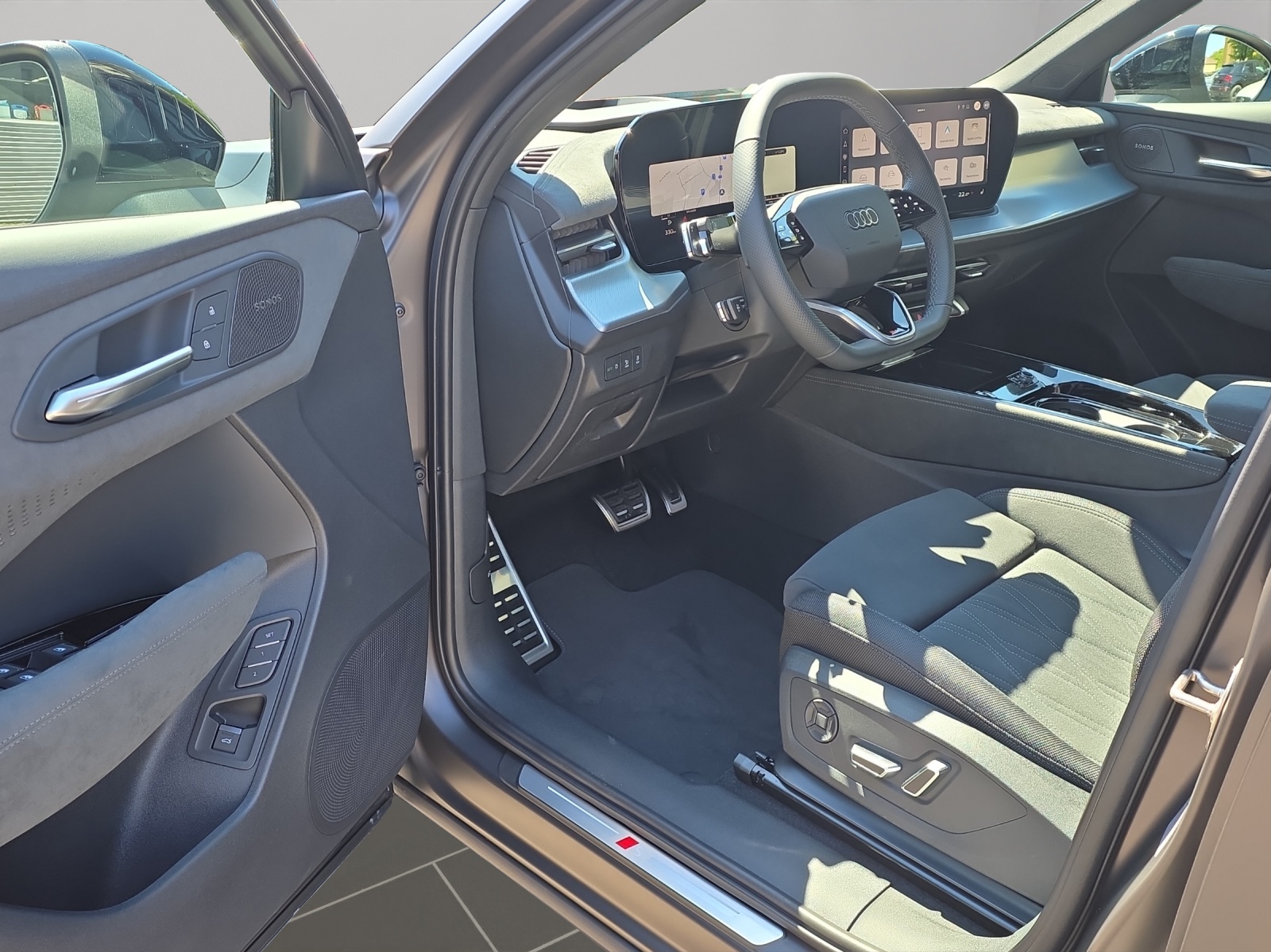 AUDI Q3 Sportback TFSI quattro 195 kW S tronic-image-6