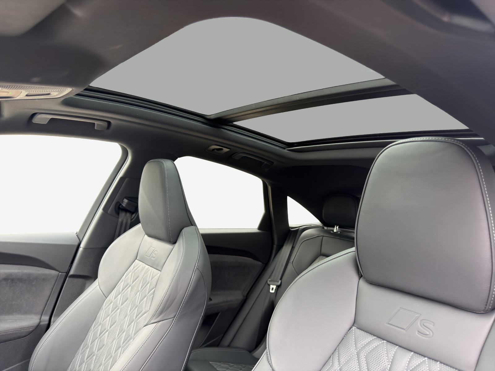 AUDI SQ5 Sportback TFSI quattro S-tronic-image-14