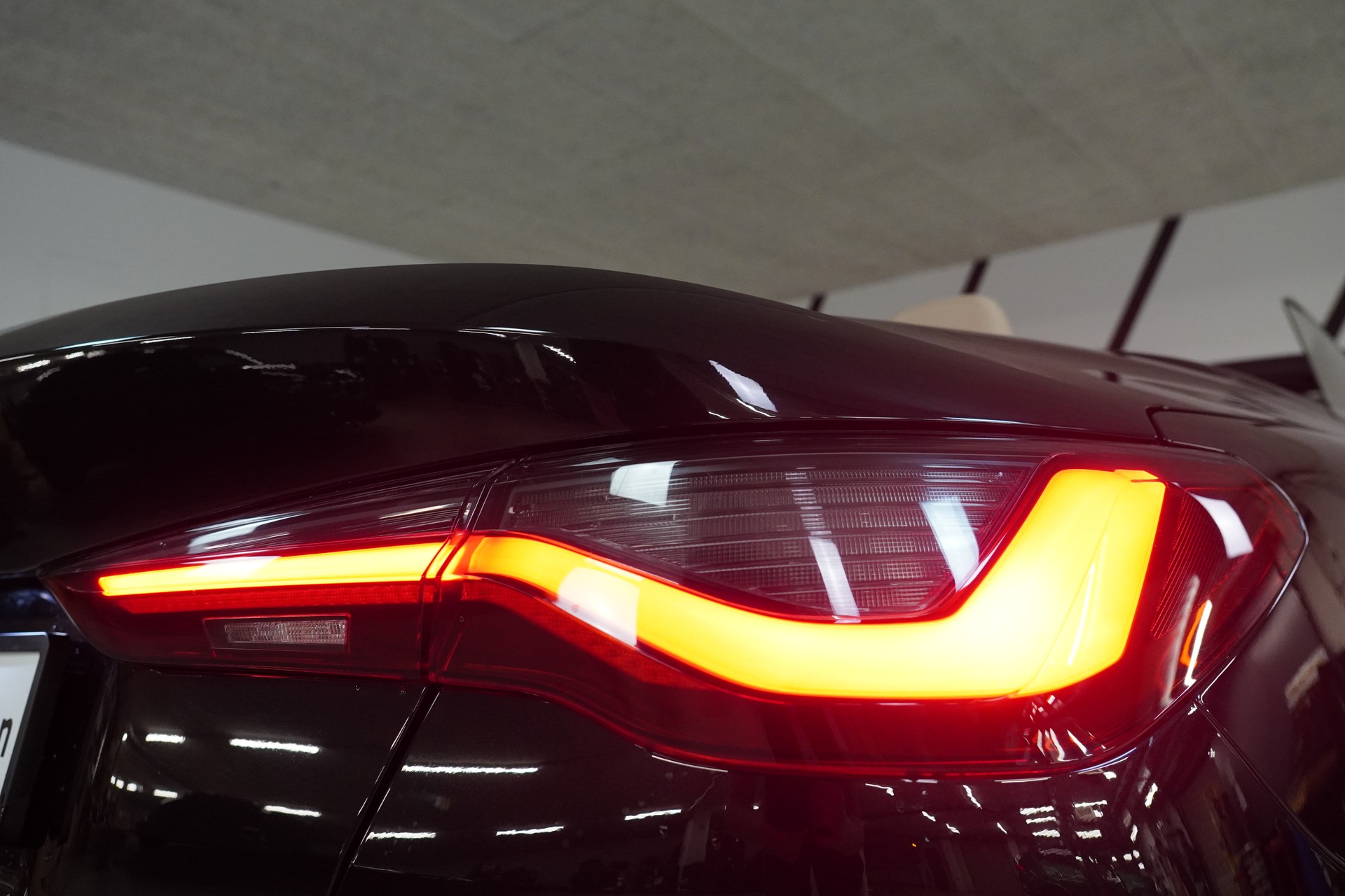 BMW M440i xDrive 48V Cabriolet Steptronic-image-22