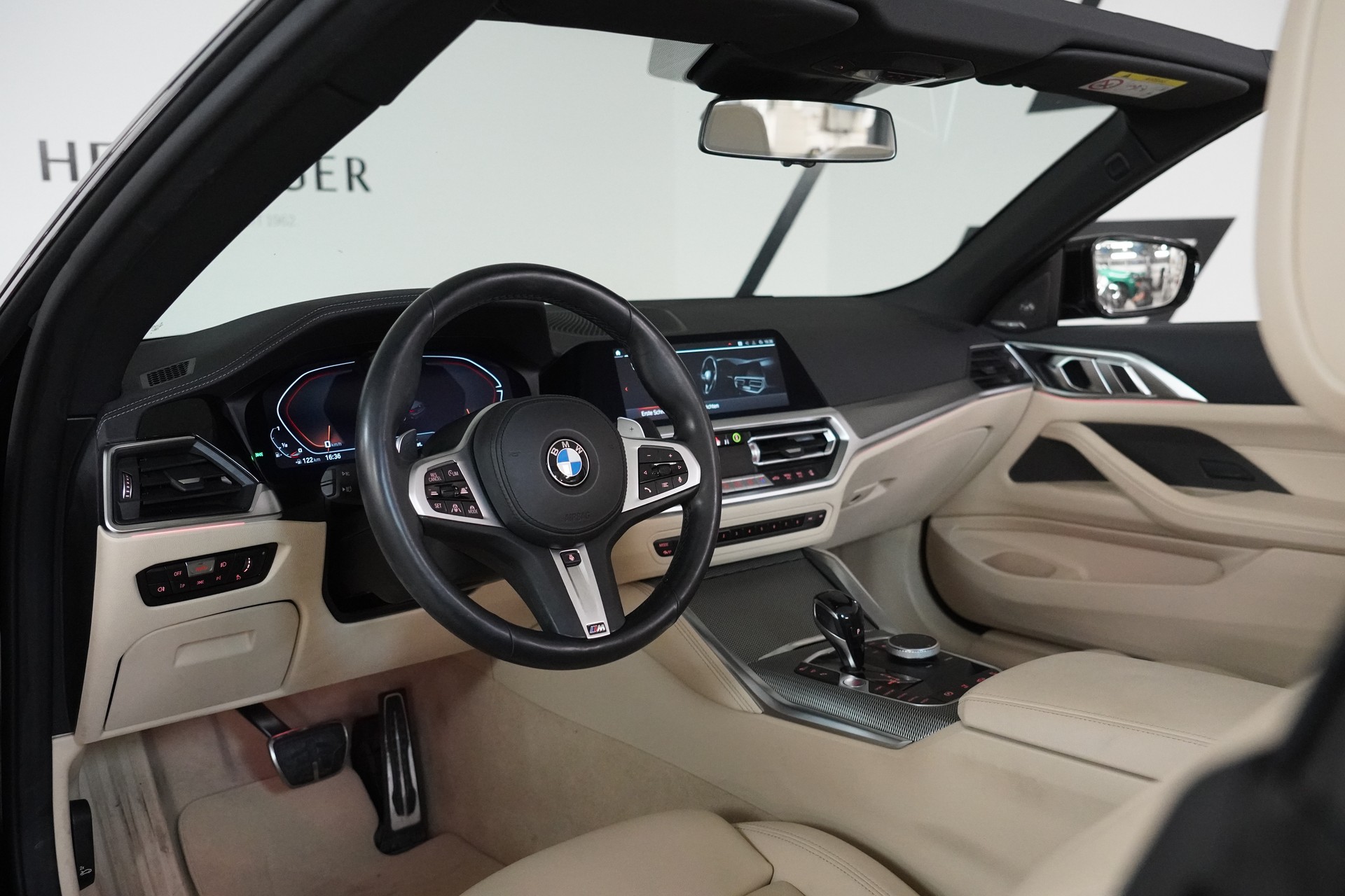 BMW M440i xDrive 48V Cabriolet Steptronic-image-28