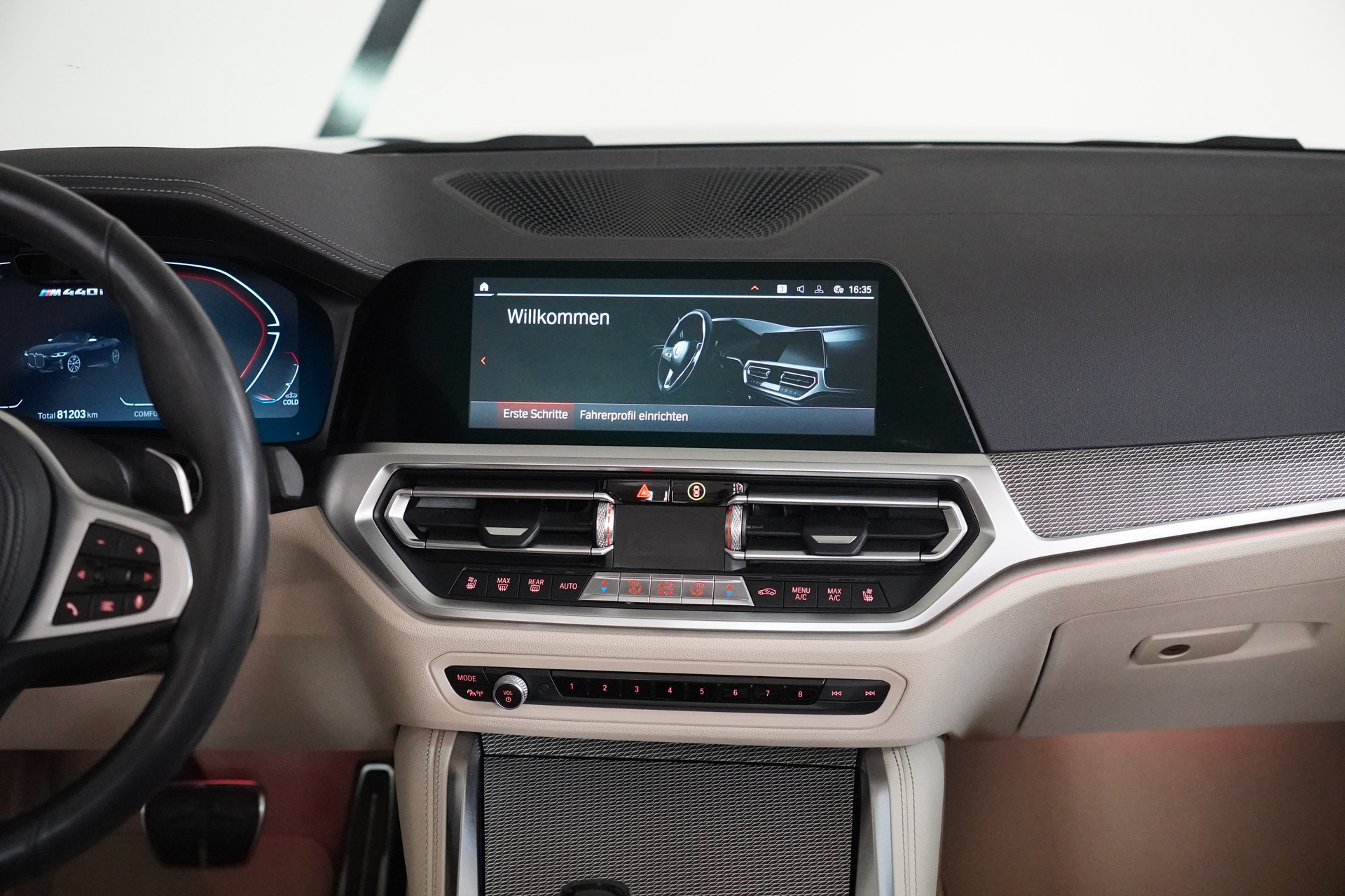 BMW M440i xDrive 48V Cabriolet Steptronic-image-25