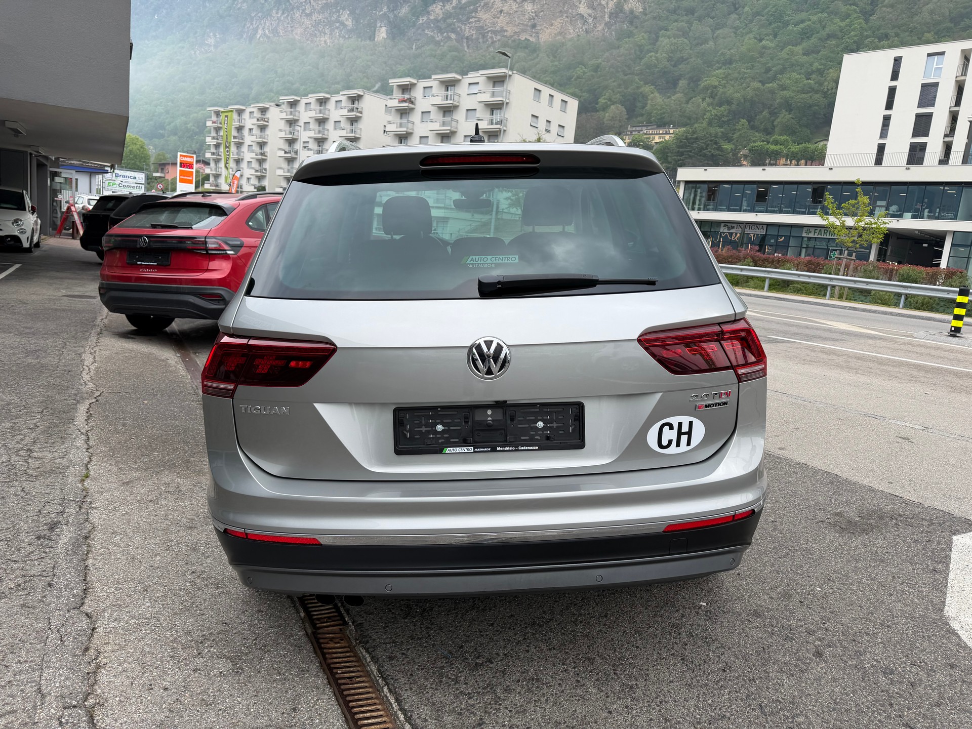 VW Tiguan 2.0 TDI SCR Highline 4Motion DSG-image-5