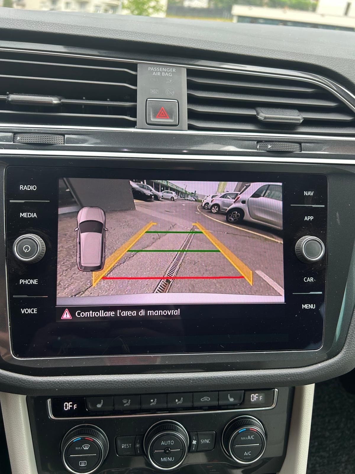 VW Tiguan 2.0 TDI SCR Highline 4Motion DSG-image-13
