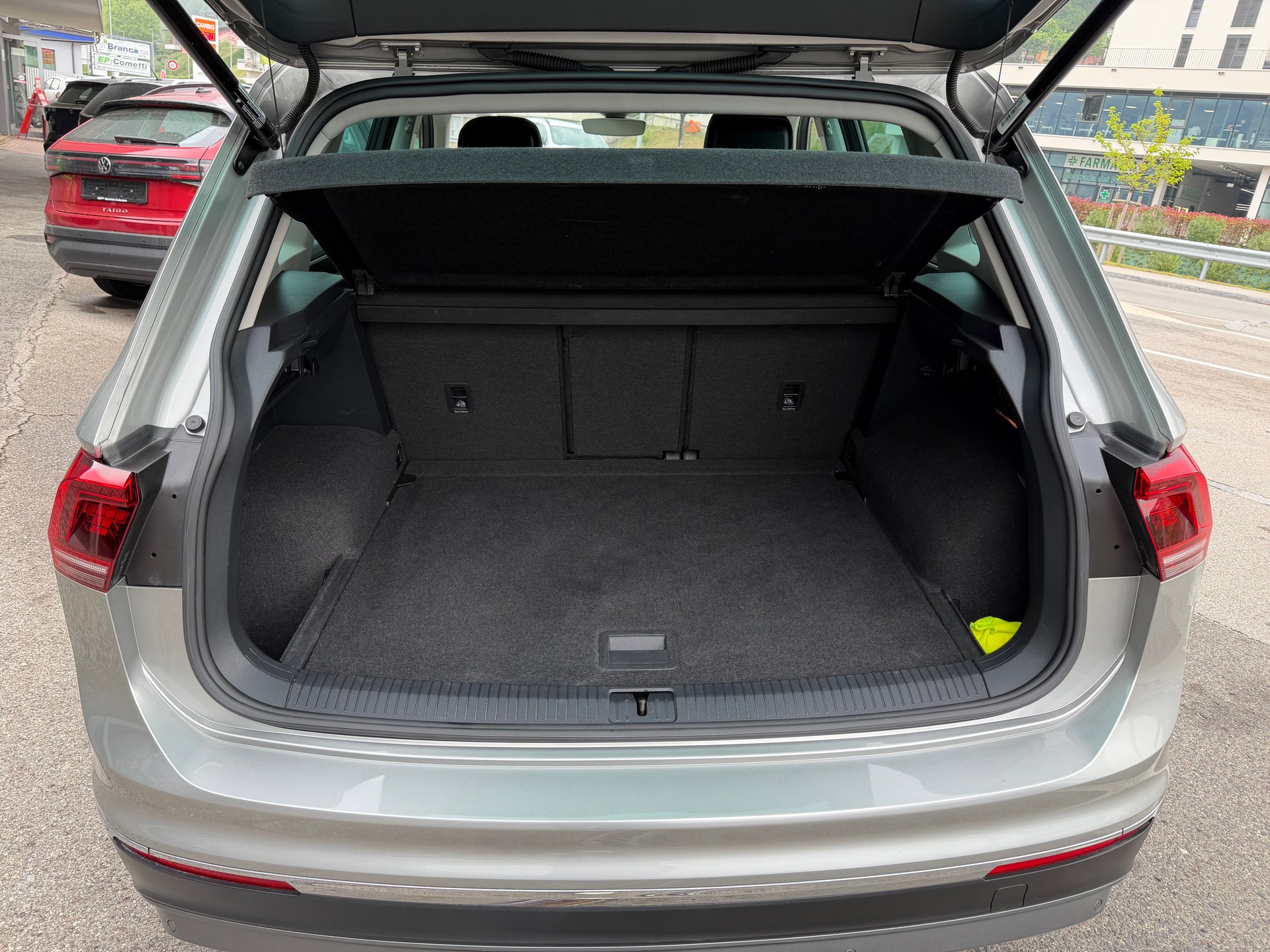 VW Tiguan 2.0 TDI SCR Highline 4Motion DSG-image-6