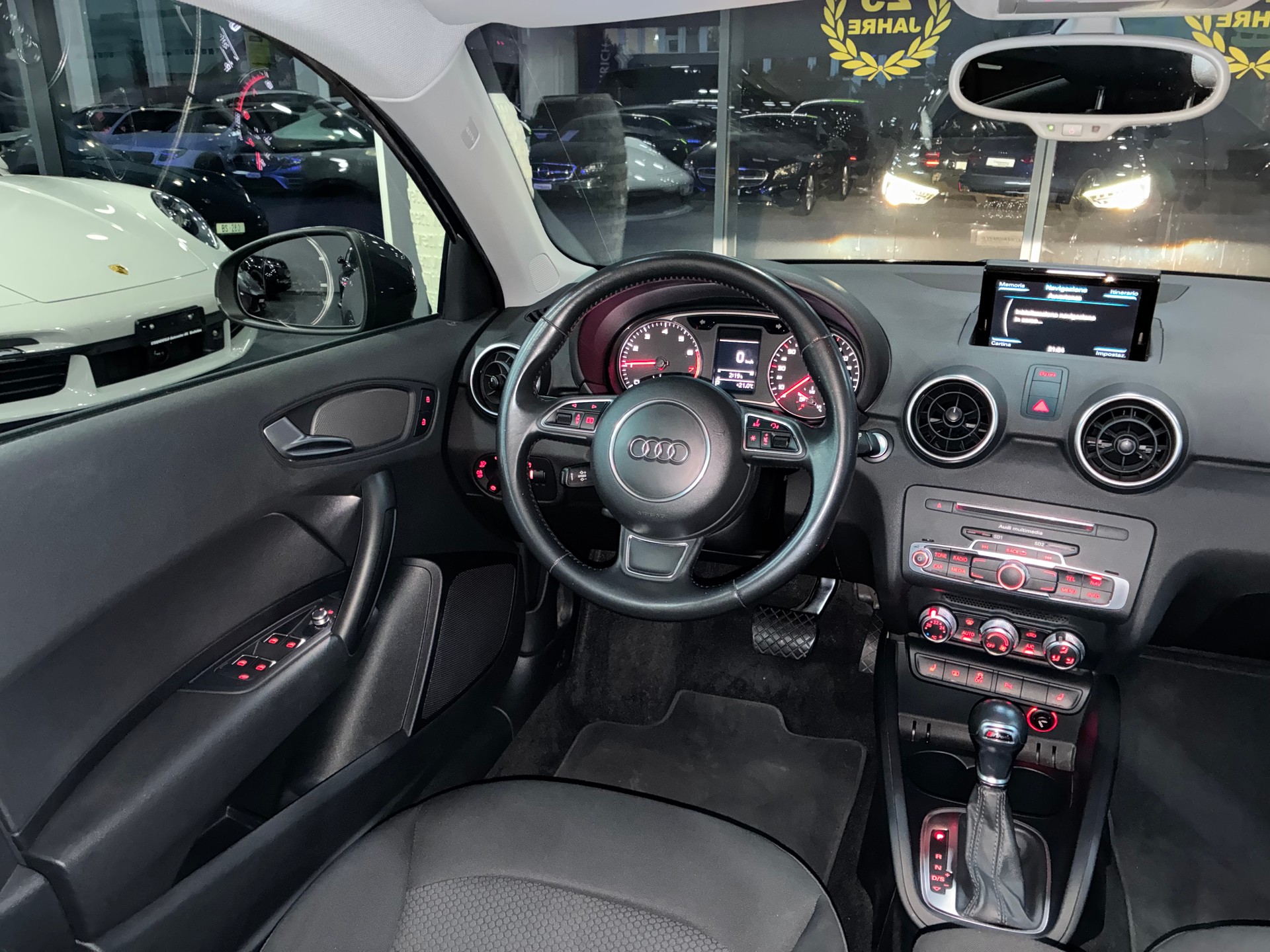 AUDI A1 Sportback 1.0 TFSI Design S-tronic-image-9