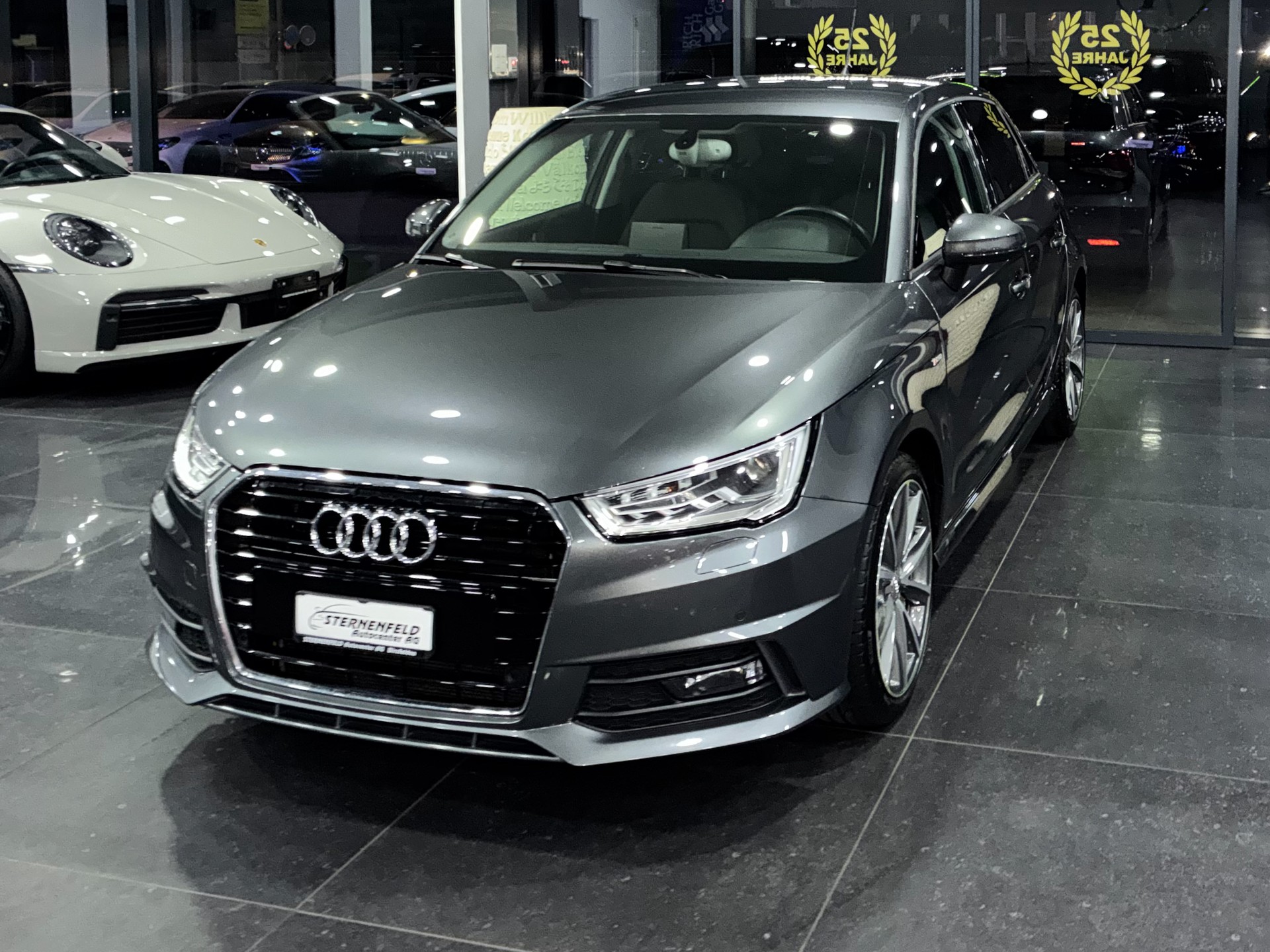 AUDI A1 Sportback 1.0 TFSI Design S-tronic-image-0