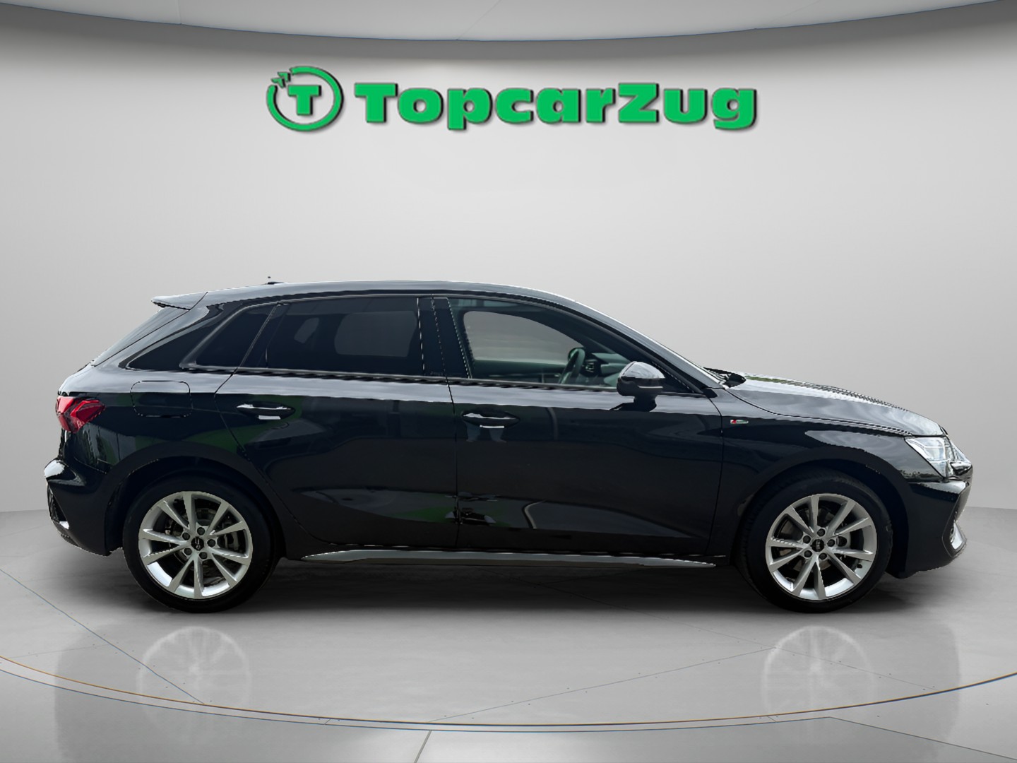 AUDI A3 Sportback TFSI 110 kW S line S tronic-image-4