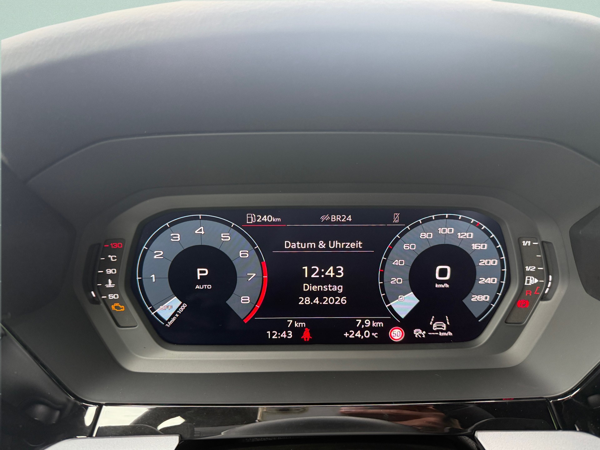 AUDI A3 Sportback TFSI 110 kW S line S tronic-image-16