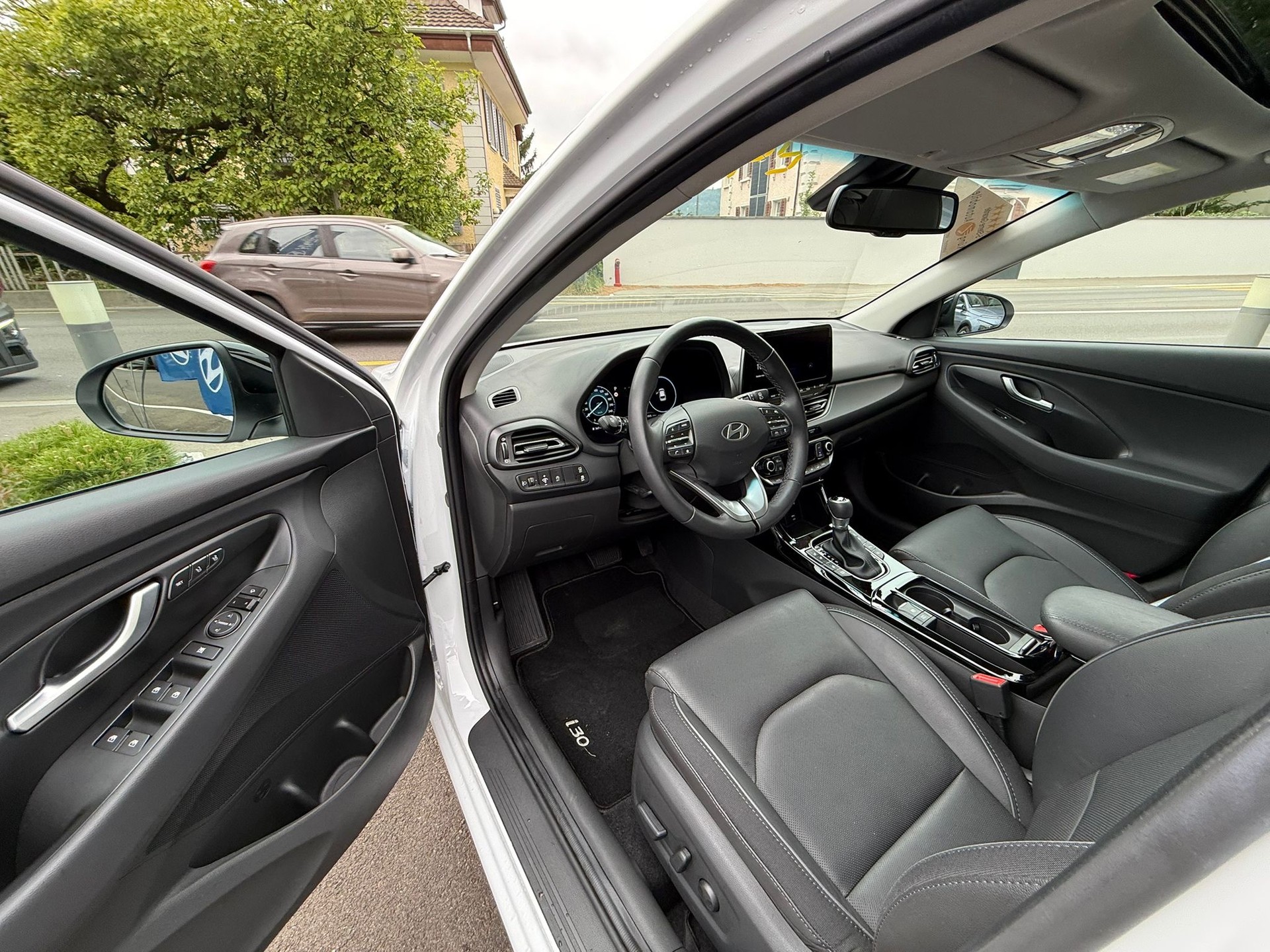 HYUNDAI i30 Wagon 1.5 T-GDi Vertex 48V MH DCT-image-9