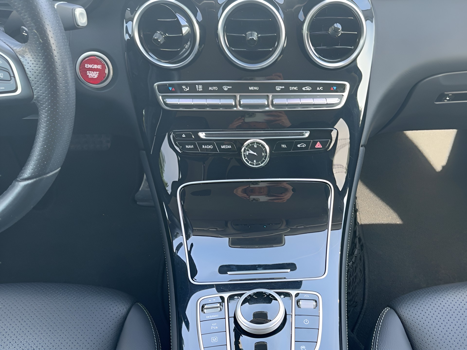 MERCEDES-BENZ GLC 220 d AMG Line 4Matic 9G-Tronic-image-13