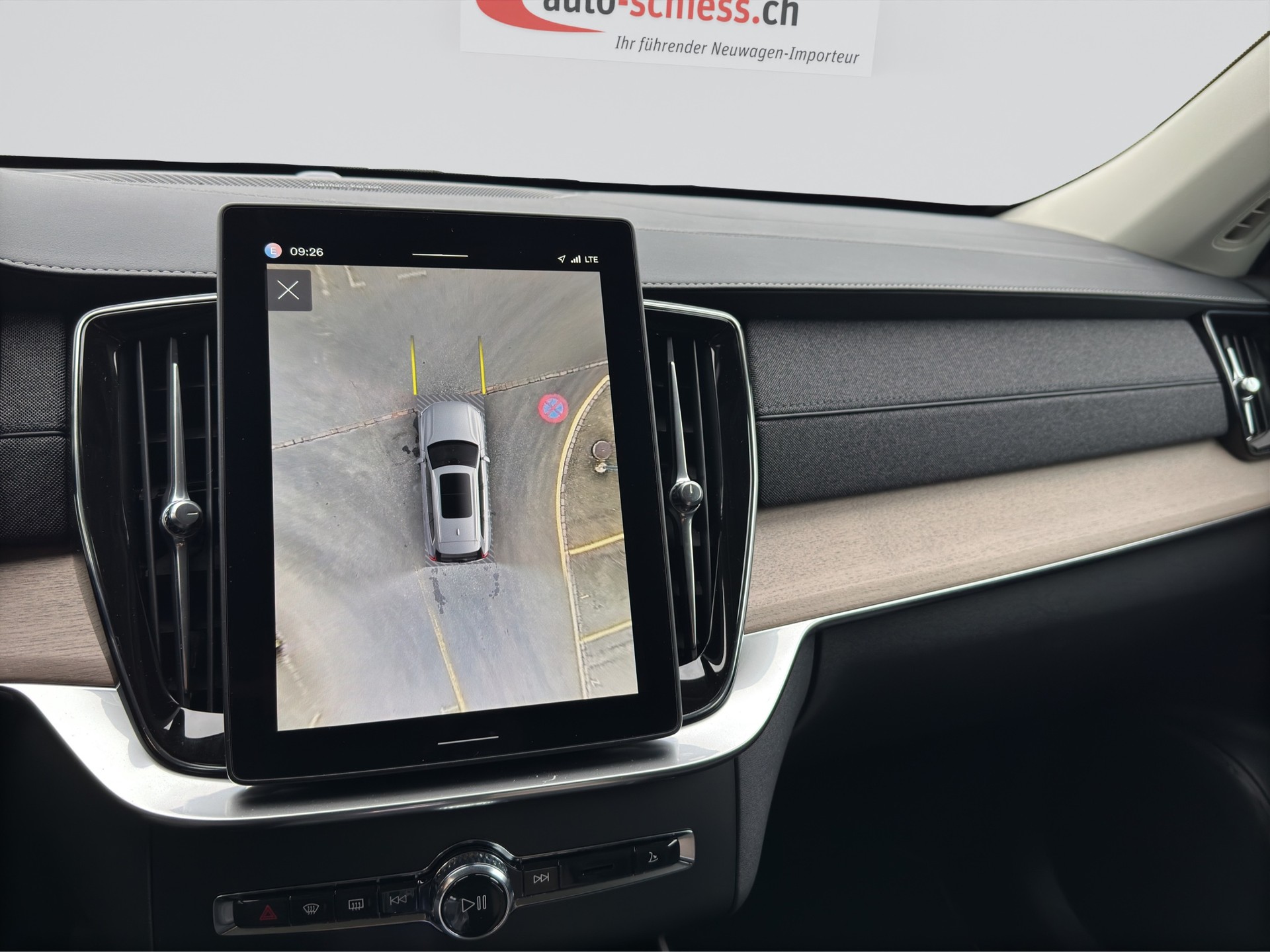 VOLVO XC90 T8 eAWD 7Pl. Plus Dark PluginHybrid Geartronic-image-15