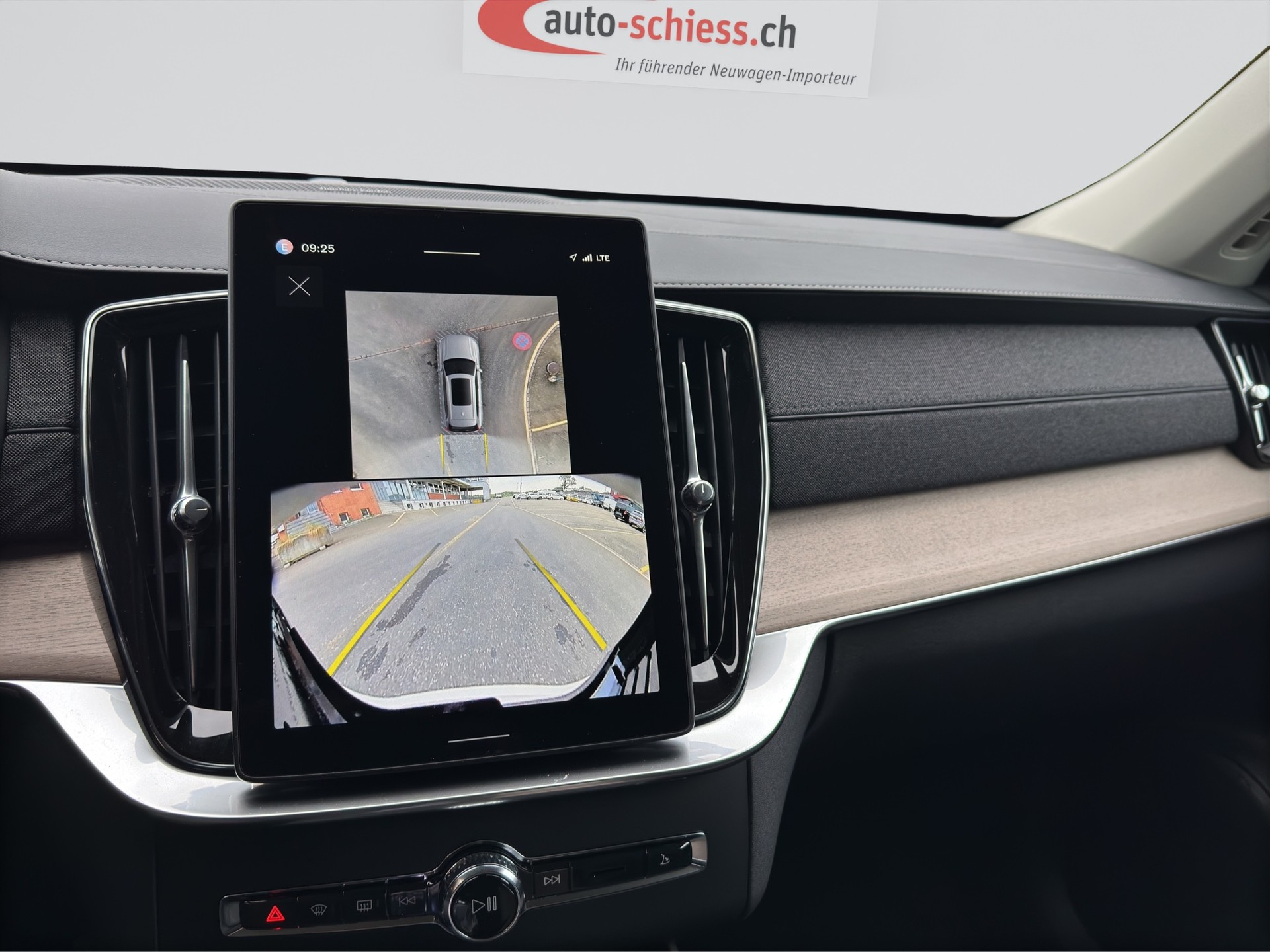 VOLVO XC90 T8 eAWD 7Pl. Plus Dark PluginHybrid Geartronic-image-14