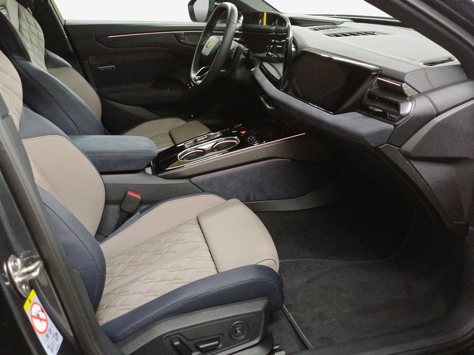 AUDI A6 Avant TFSI quattro 270 kW S tronic-image-13