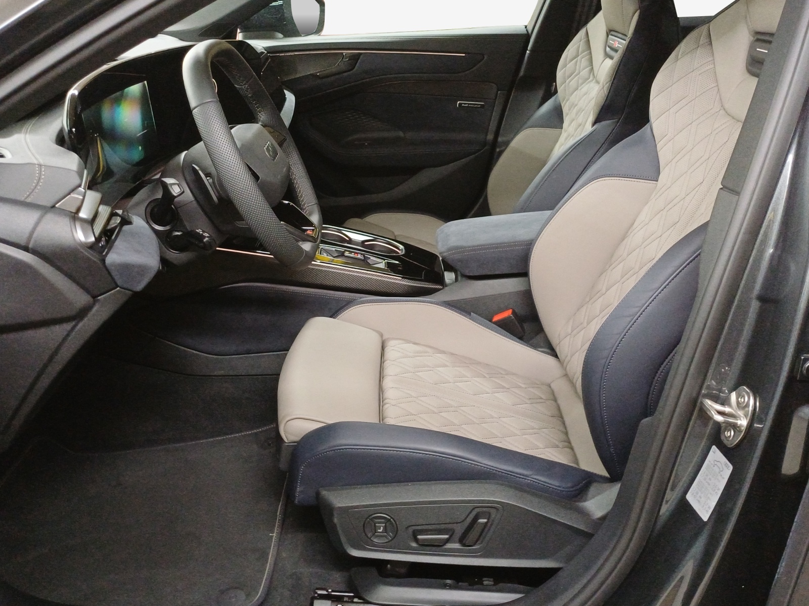 AUDI A6 Avant TFSI quattro 270 kW S tronic-image-7