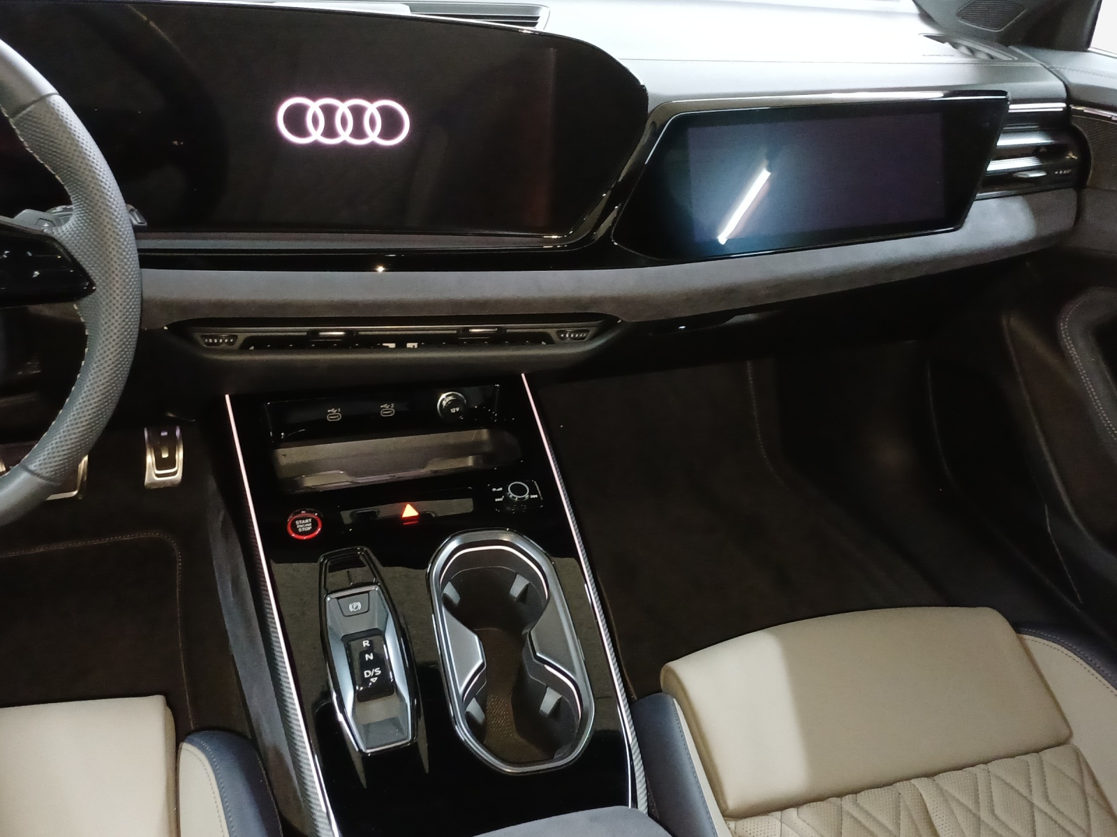 AUDI A6 Avant TFSI quattro 270 kW S tronic-image-10