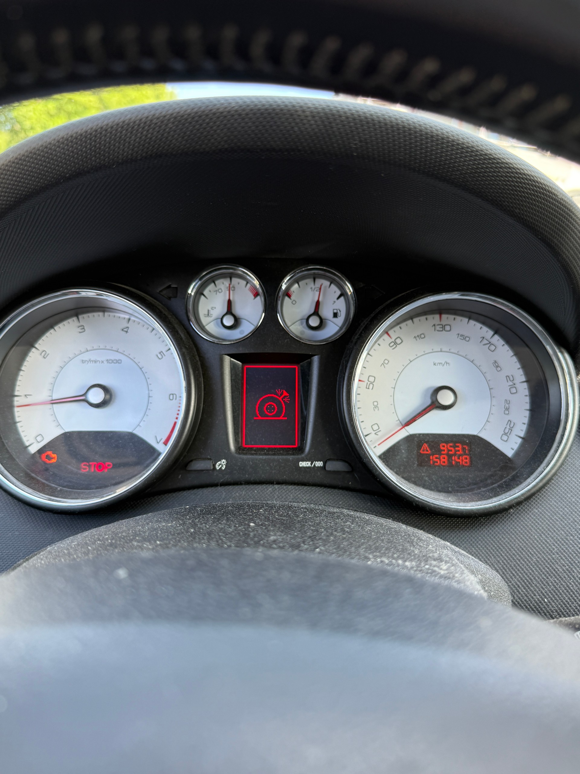 PEUGEOT 308 1.6 16V T GTi-image-8