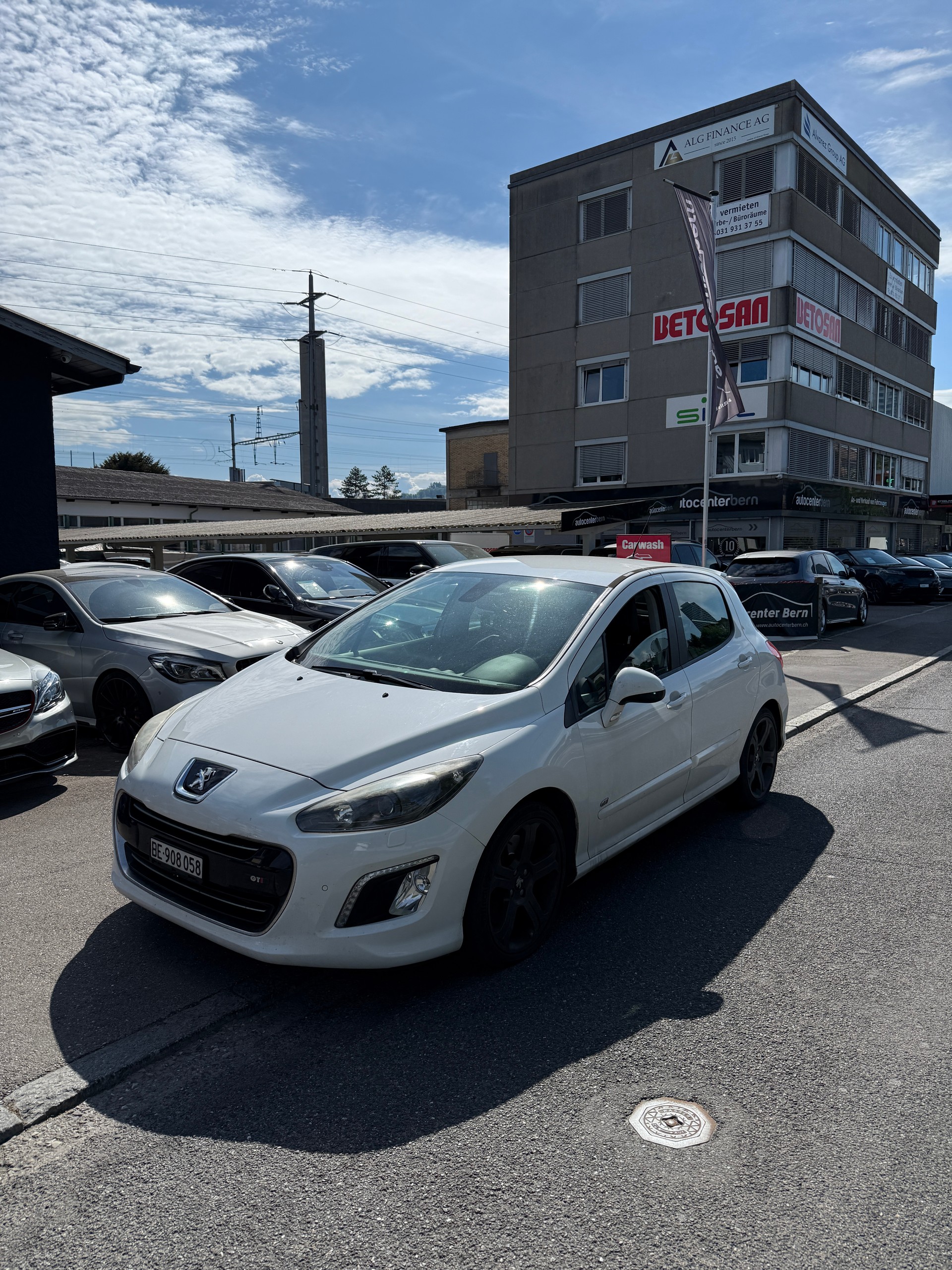 PEUGEOT 308 1.6 16V T GTi-image-2