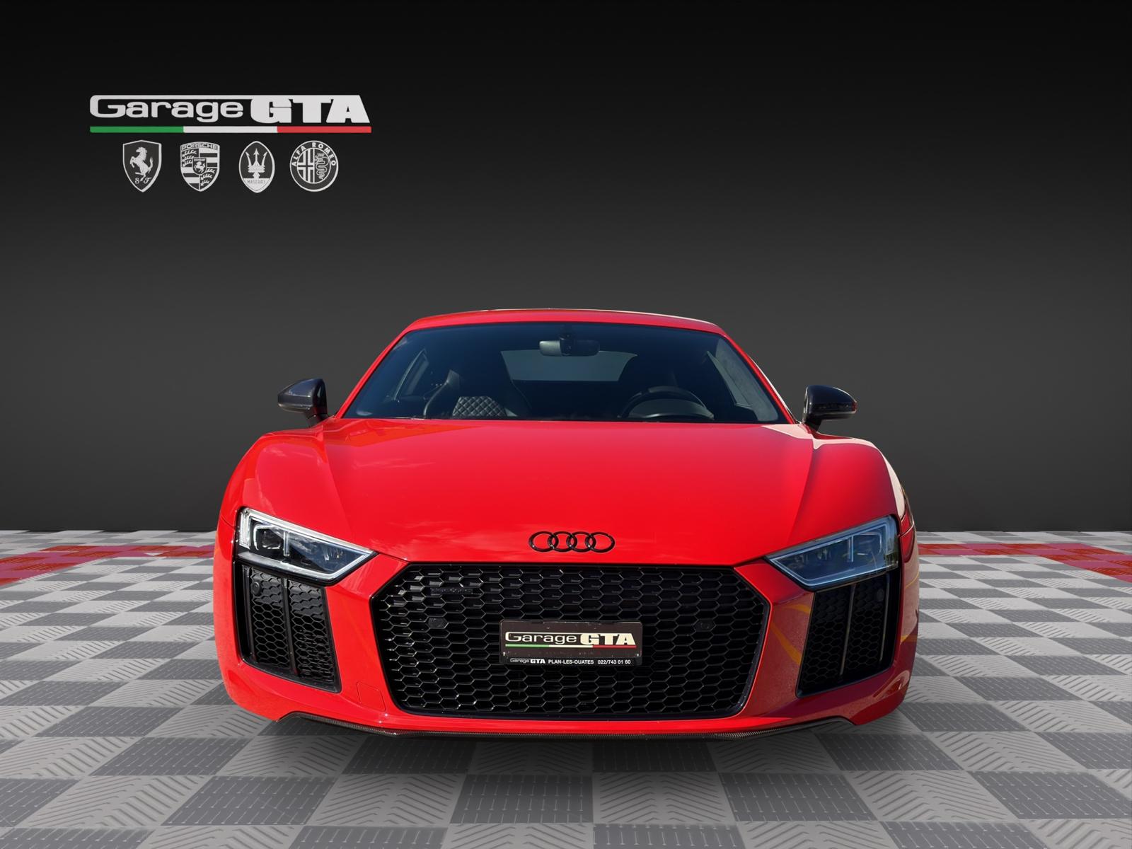 AUDI R8 Coupé 5.2 plus S-Tronic-image-6