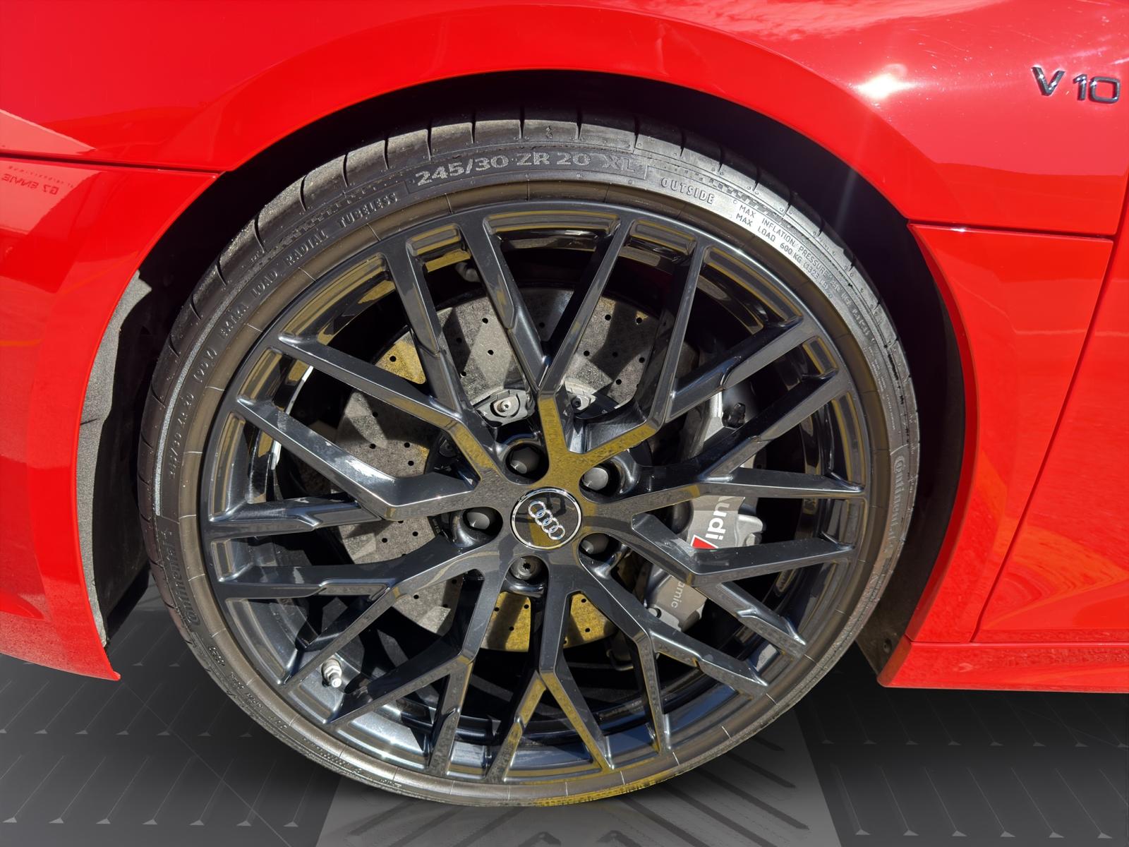 AUDI R8 Coupé 5.2 plus S-Tronic-image-19
