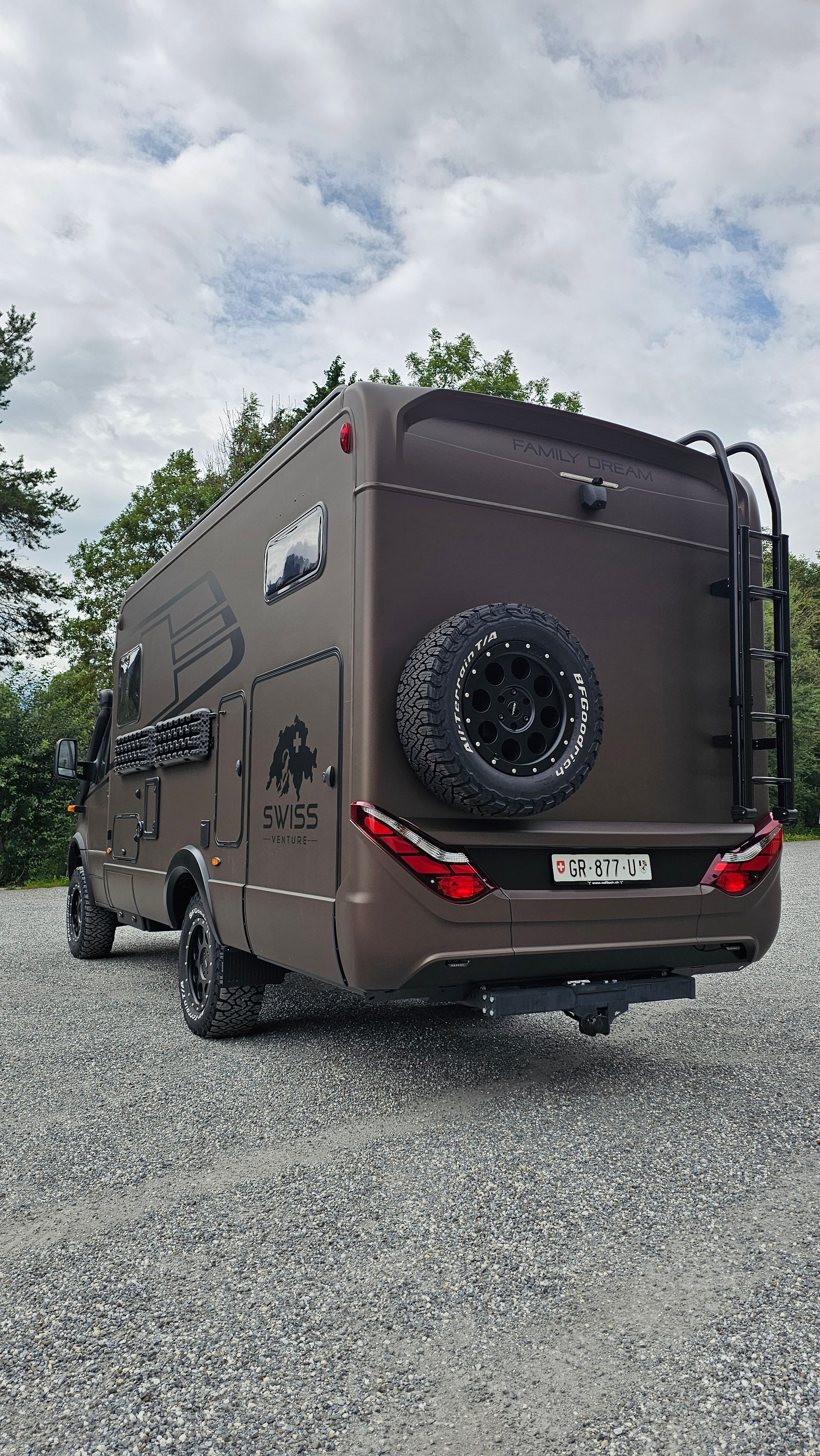 HYMER MLT 580 4x4 by Swiss Venture-image-3