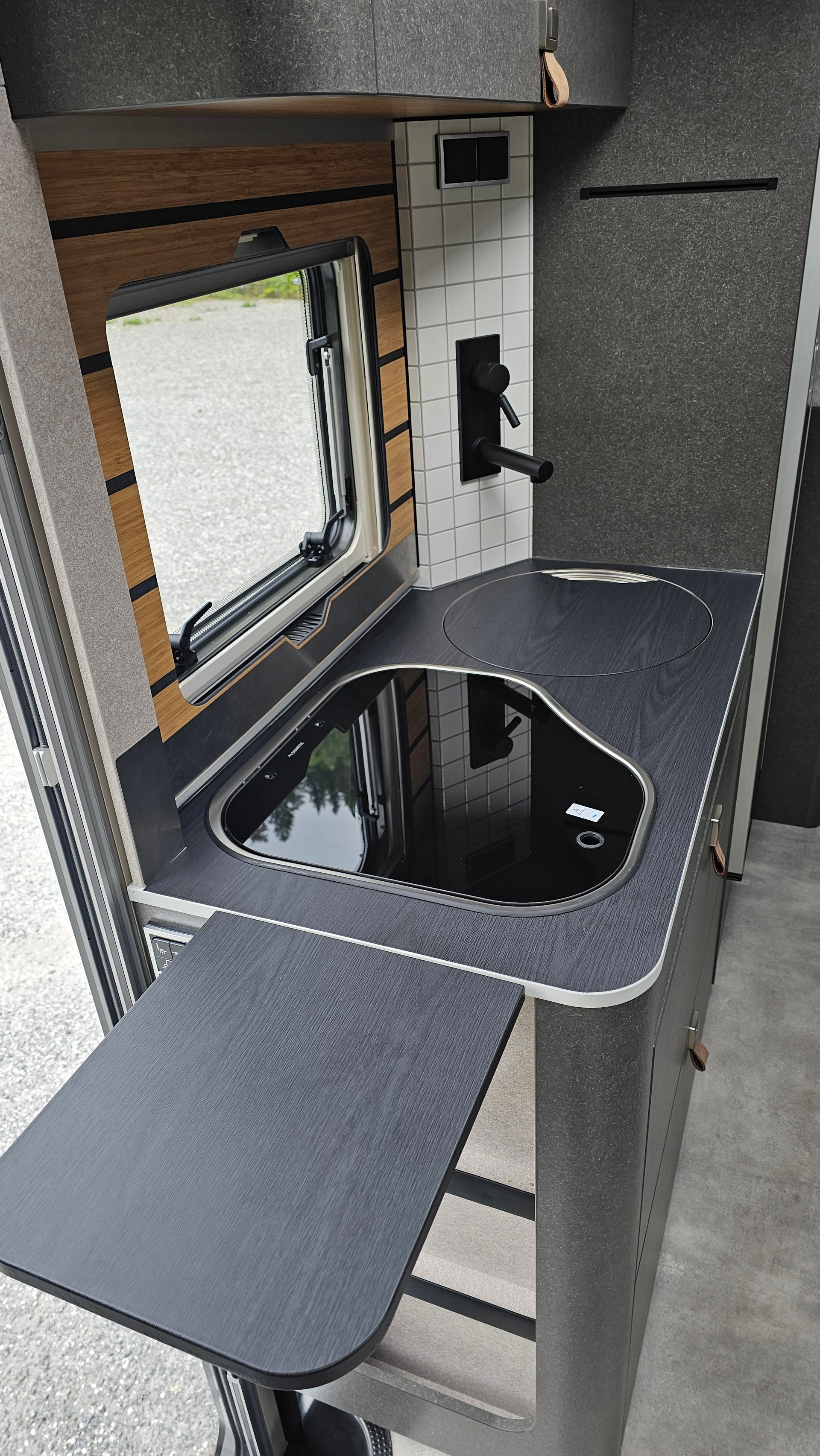 HYMER MLT 580 4x4 by Swiss Venture-image-6